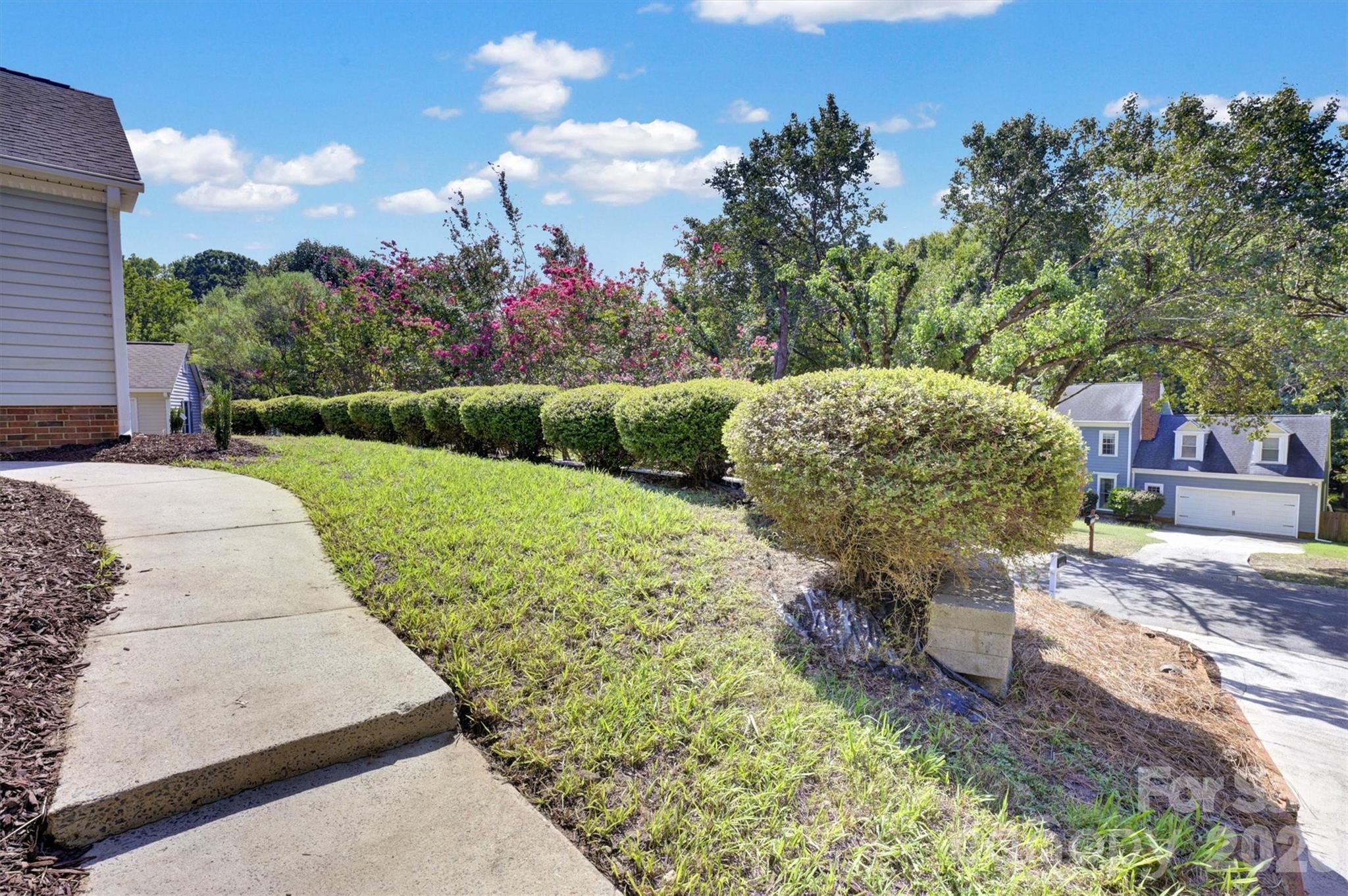 201 Sandymead Road — Matthews