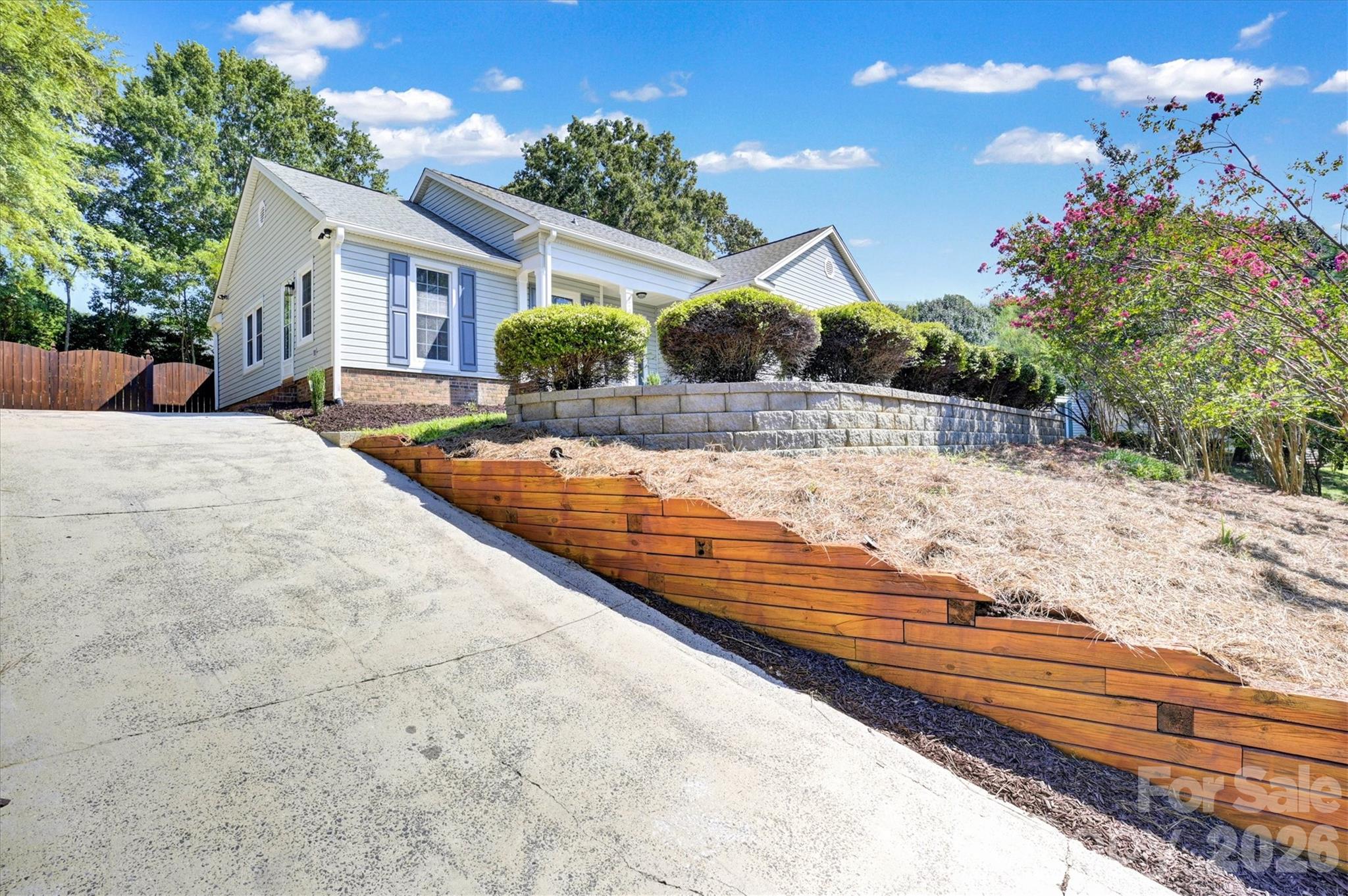 201 Sandymead Road — Matthews