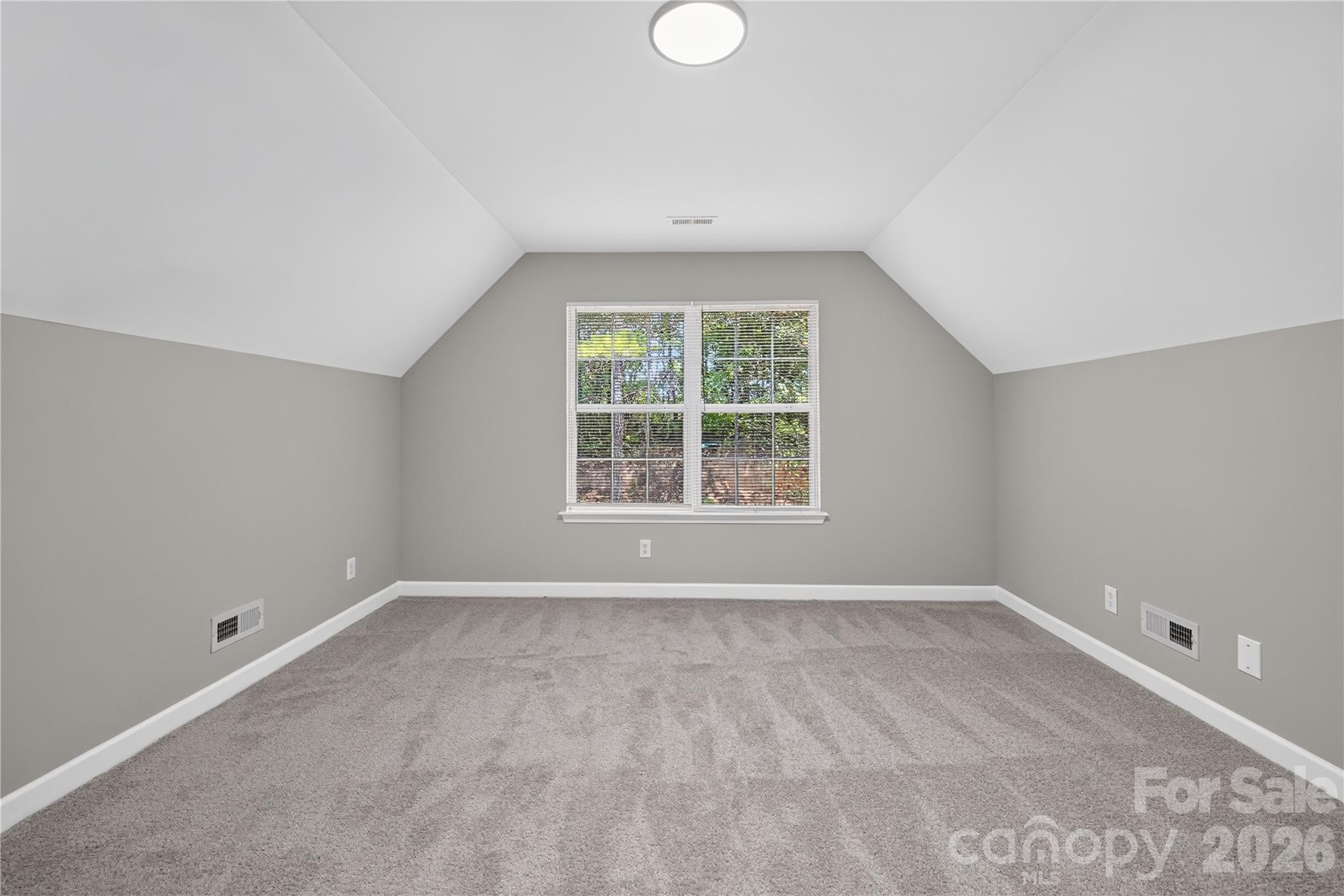 634 Longacre Drive — Charlotte