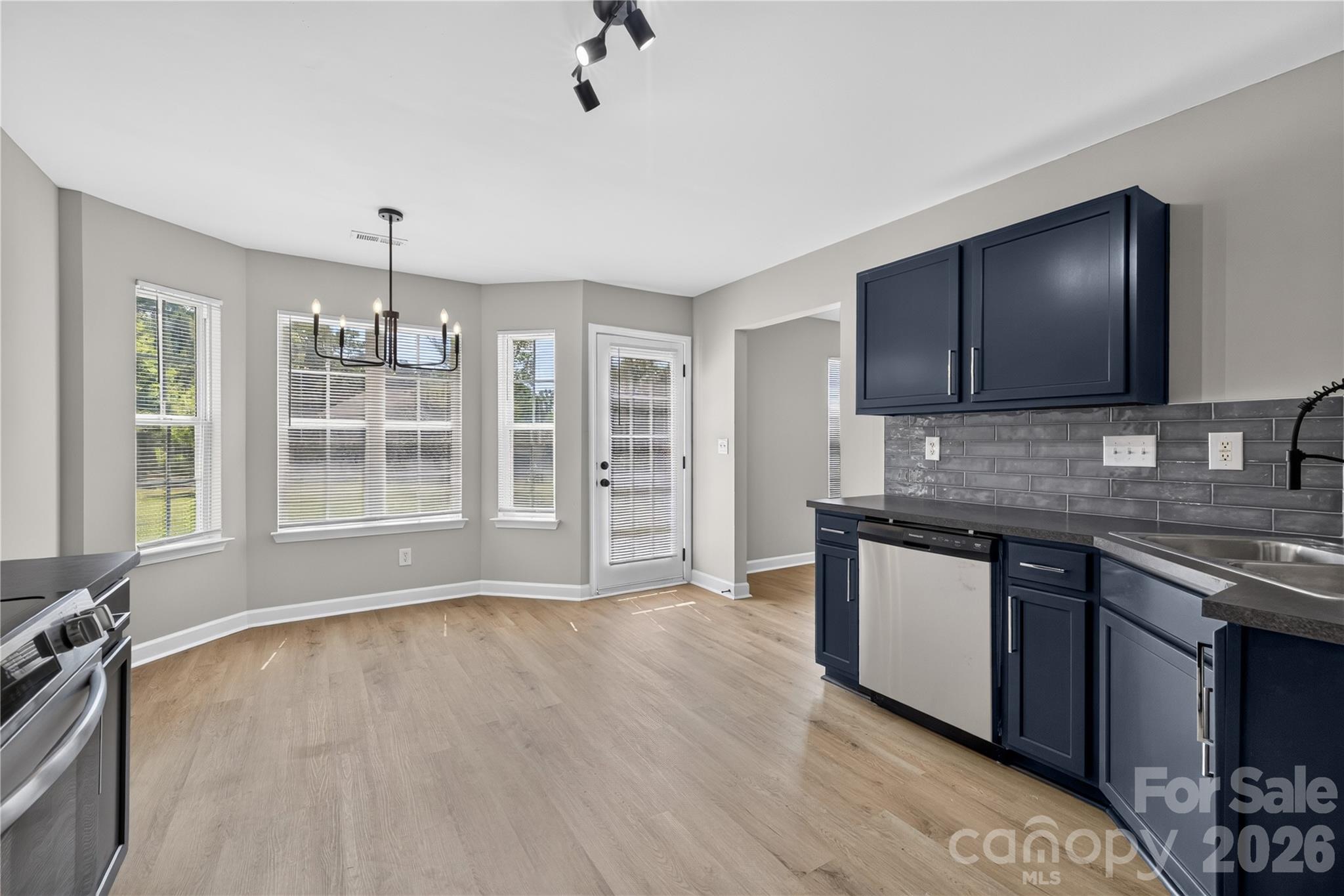 634 Longacre Drive — Charlotte
