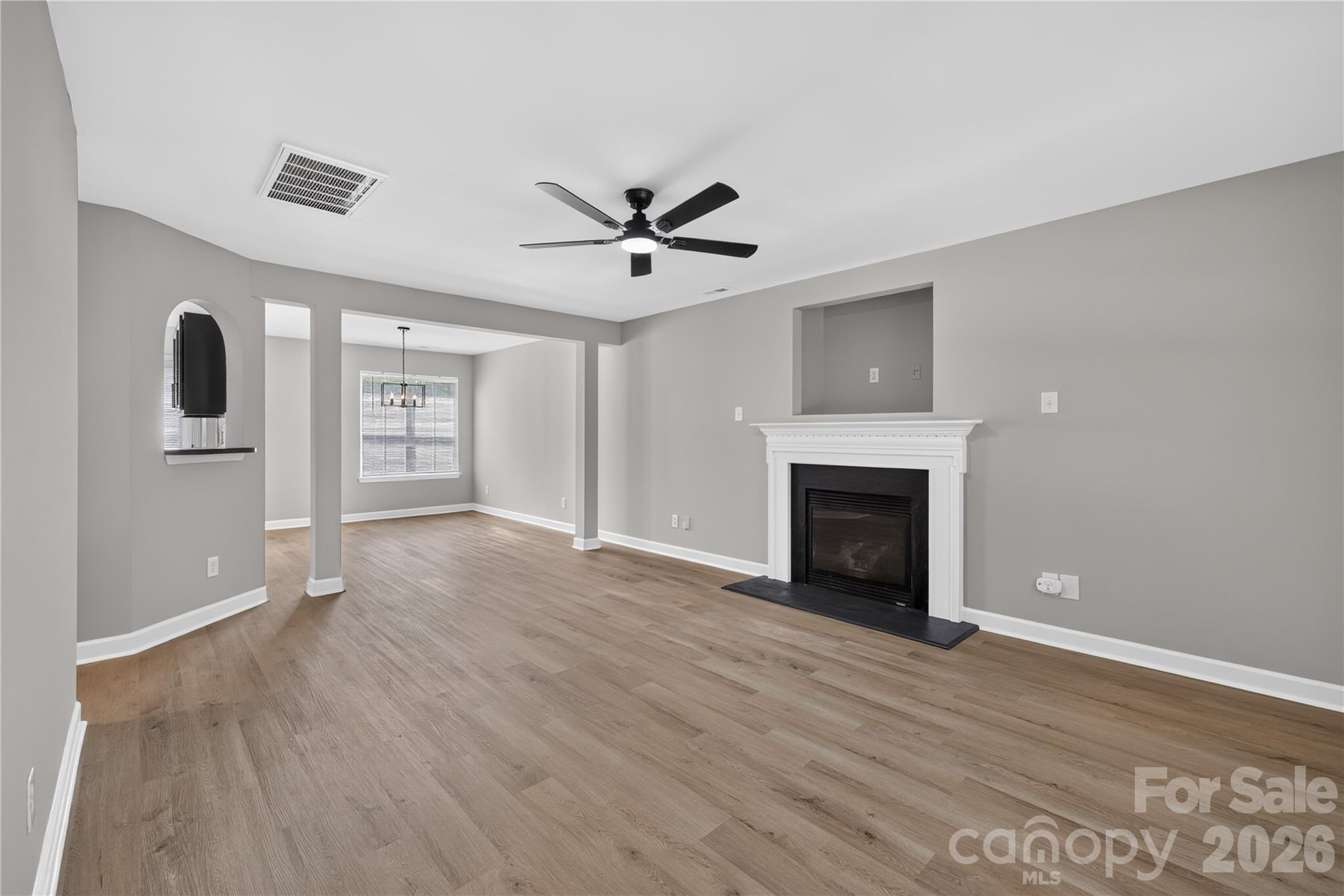 634 Longacre Drive — Charlotte
