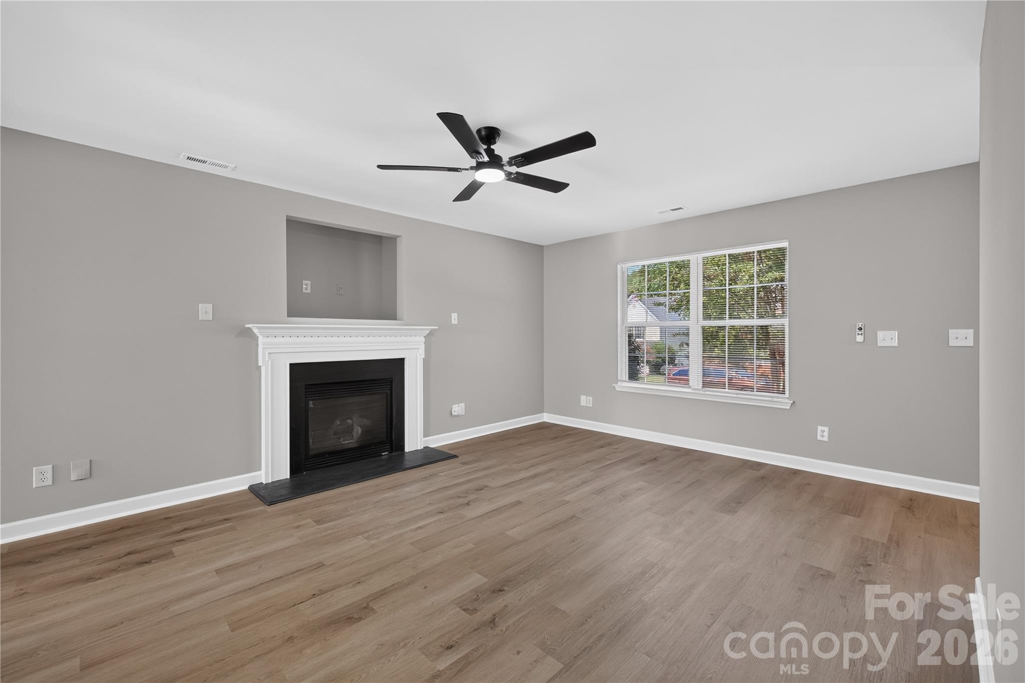634 Longacre Drive — Charlotte