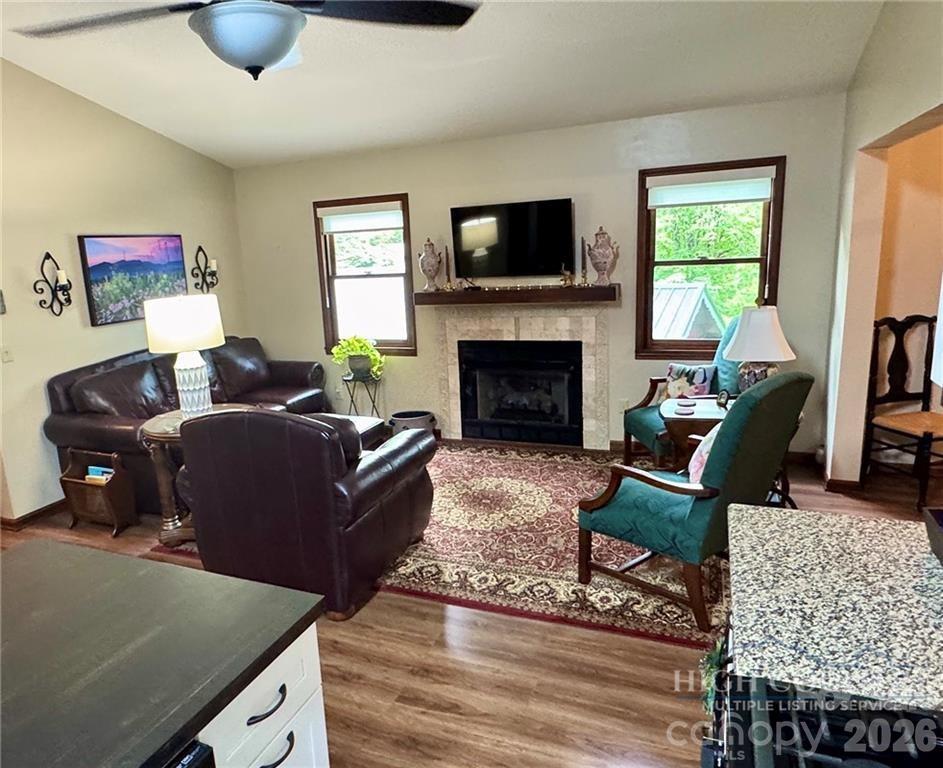 76 Whispering Pine Loop — Newland