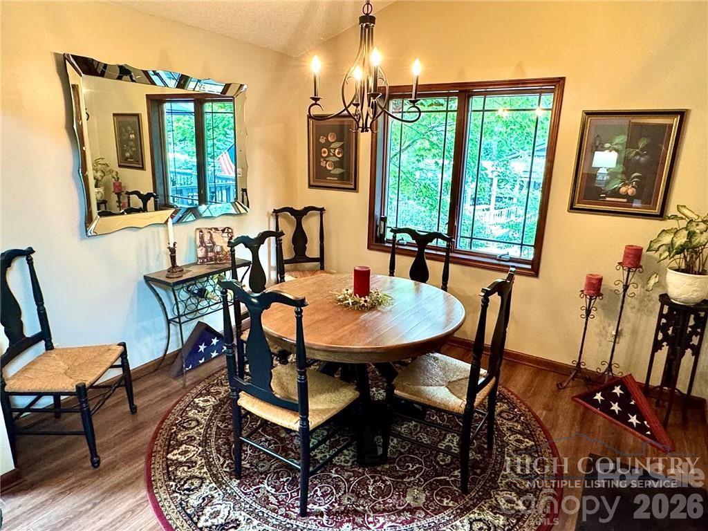 76 Whispering Pine Loop — Newland