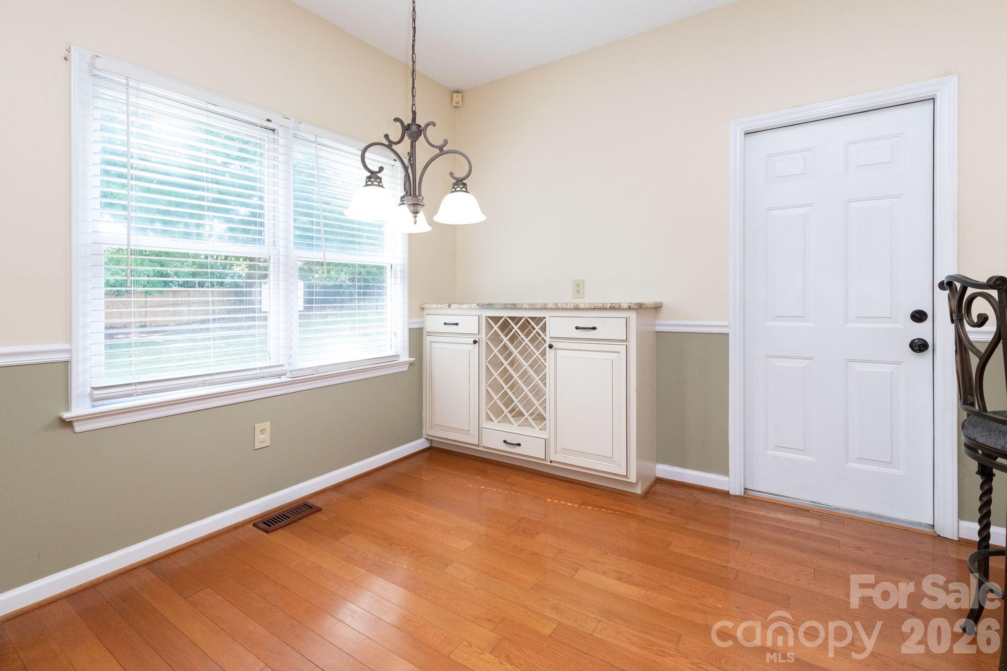 2507 Ashley Court — Belmont