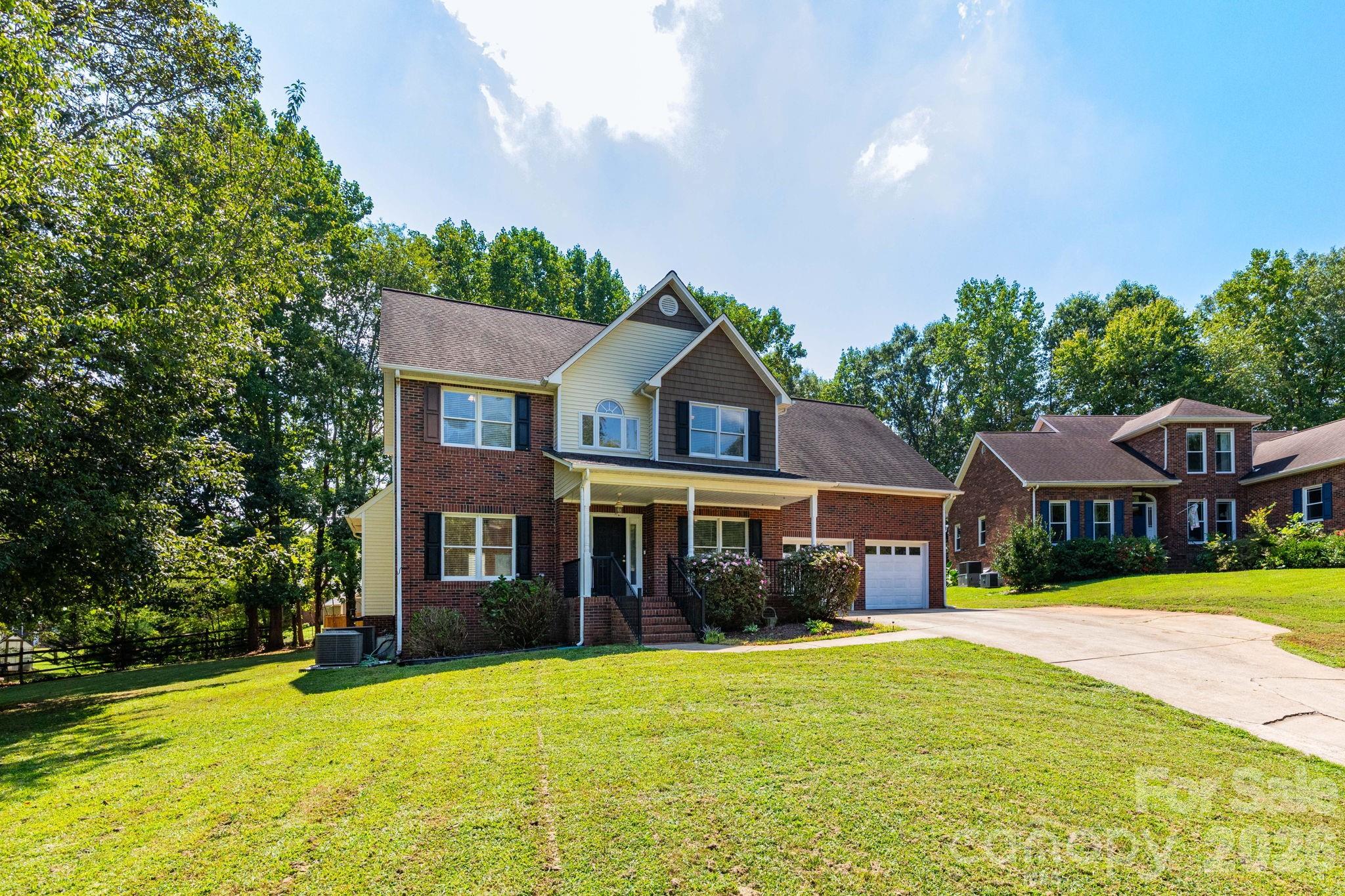 2507 Ashley Court — Belmont