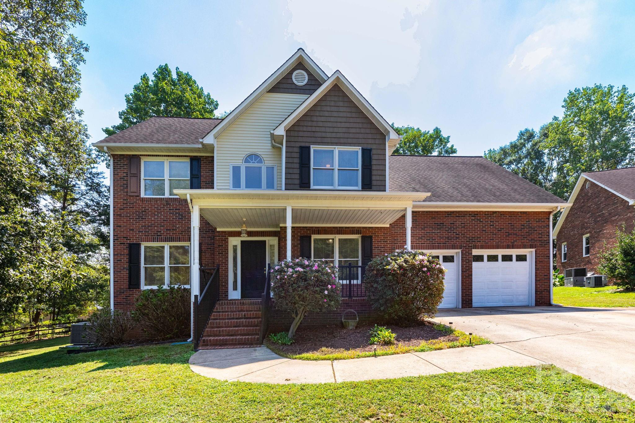 2507 Ashley Court — Belmont