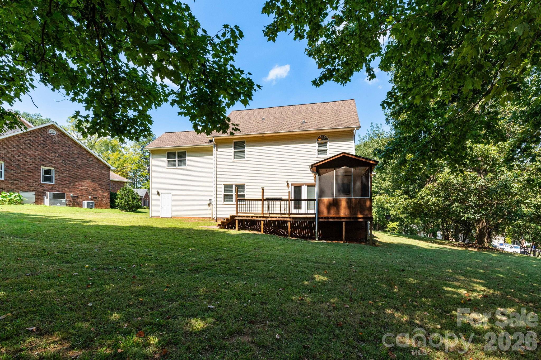 2507 Ashley Court — Belmont