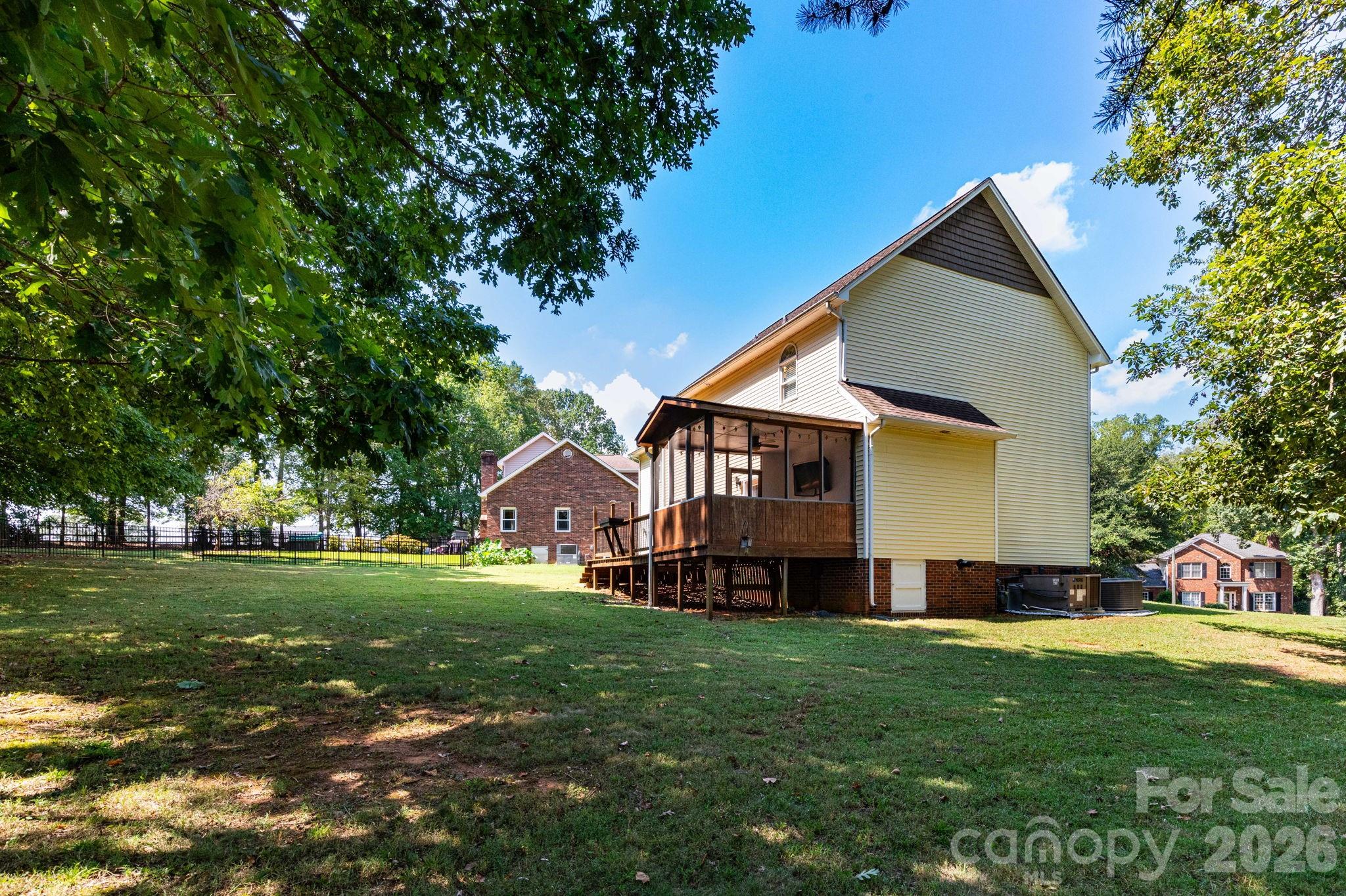 2507 Ashley Court — Belmont