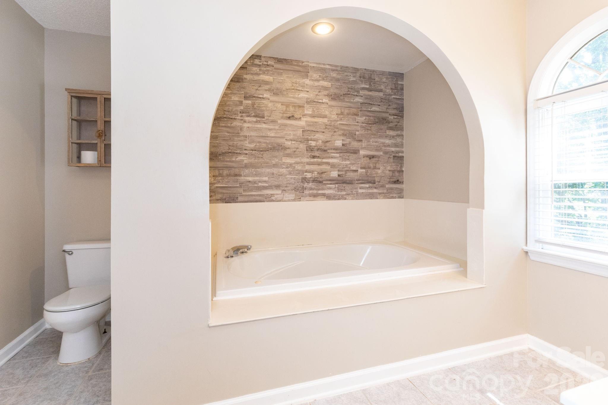 2507 Ashley Court — Belmont