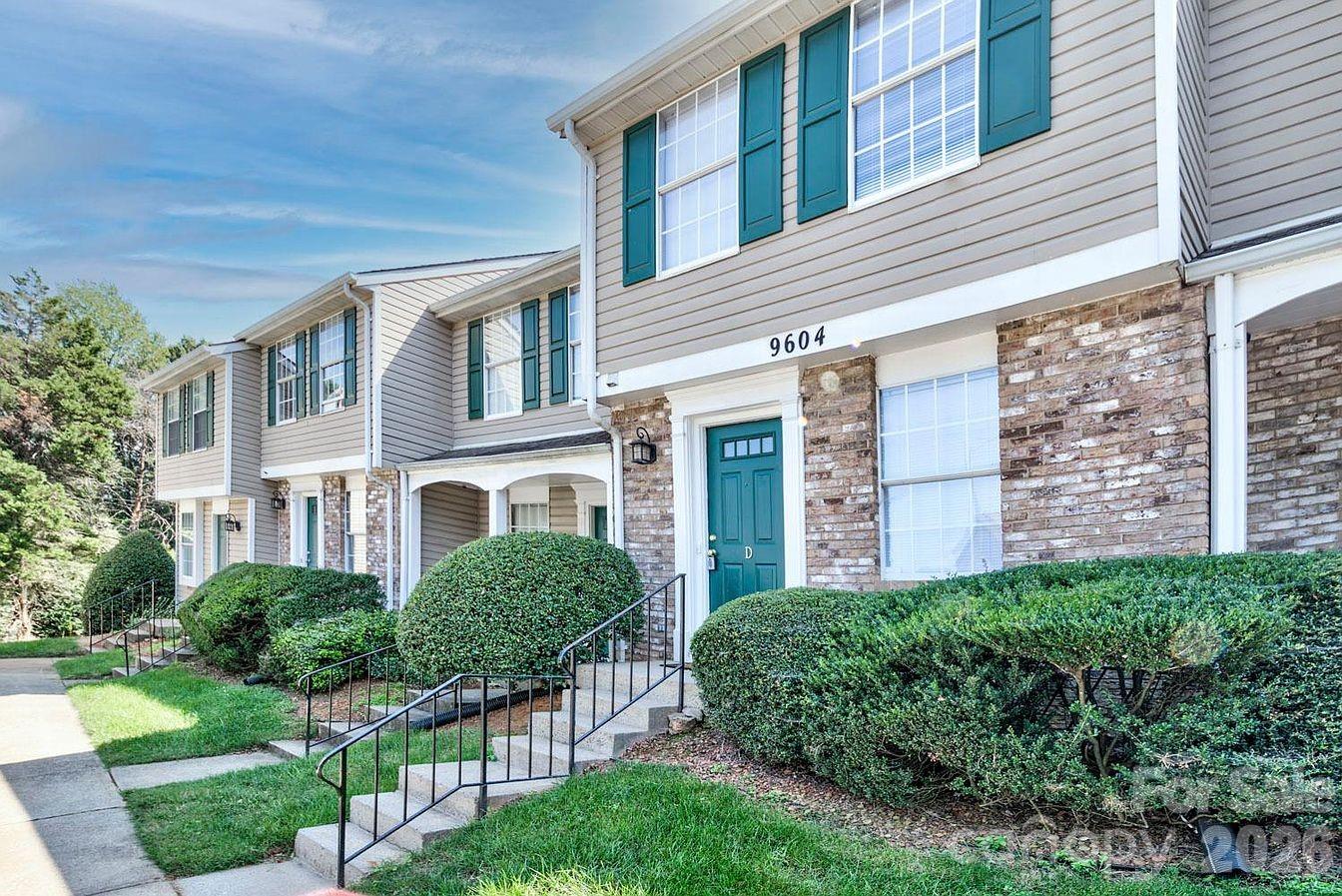 9604 Vinca Circle — Charlotte