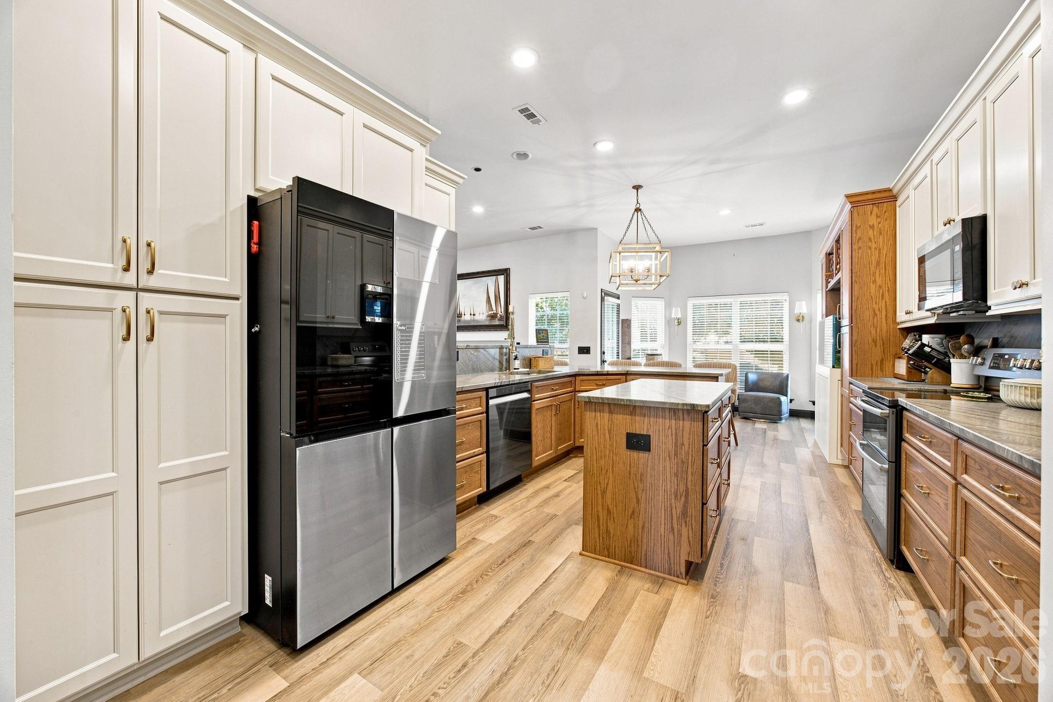 9900 Tufts Drive — Mint Hill