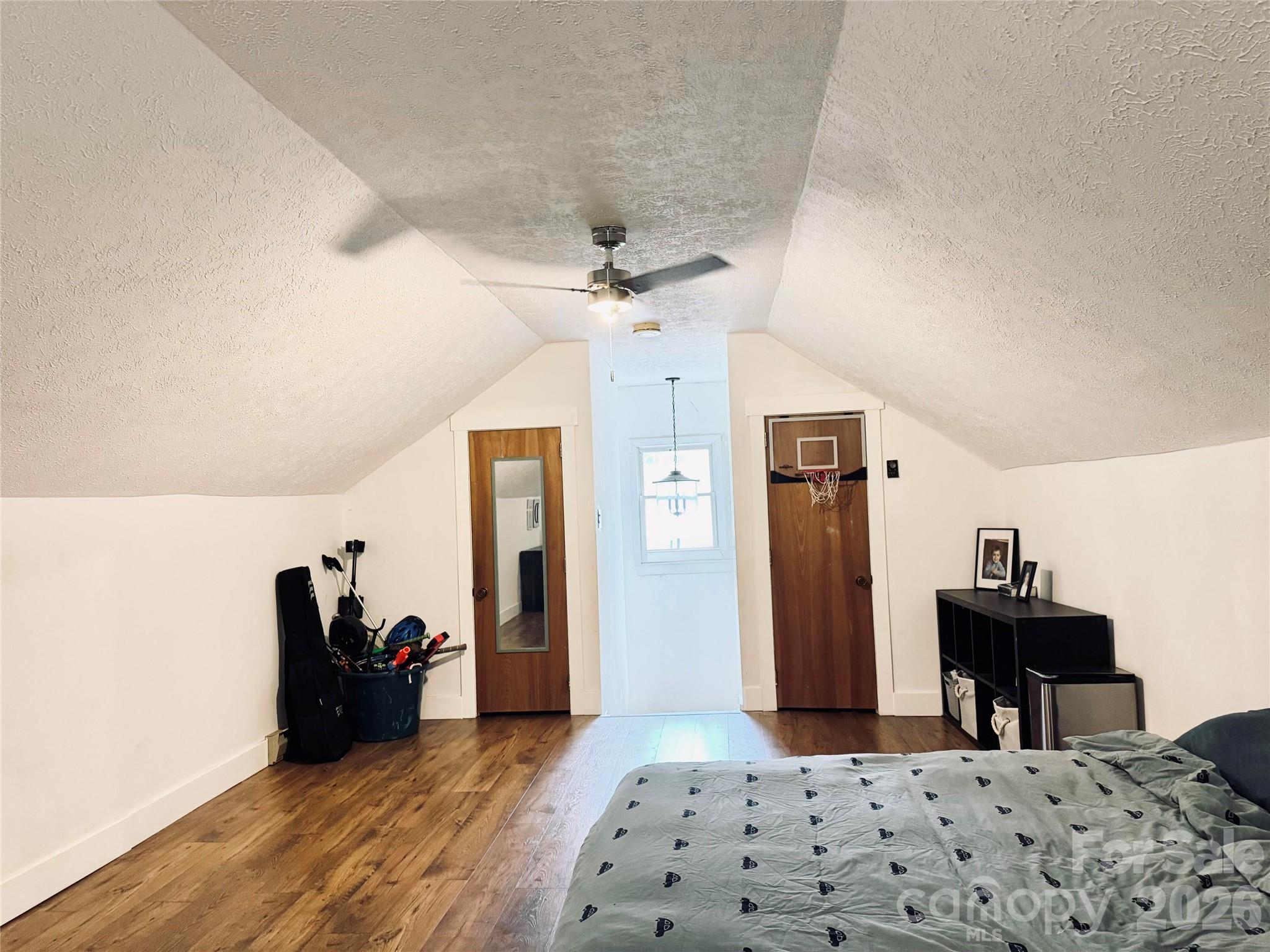 920 Sand Hill Road — Asheville