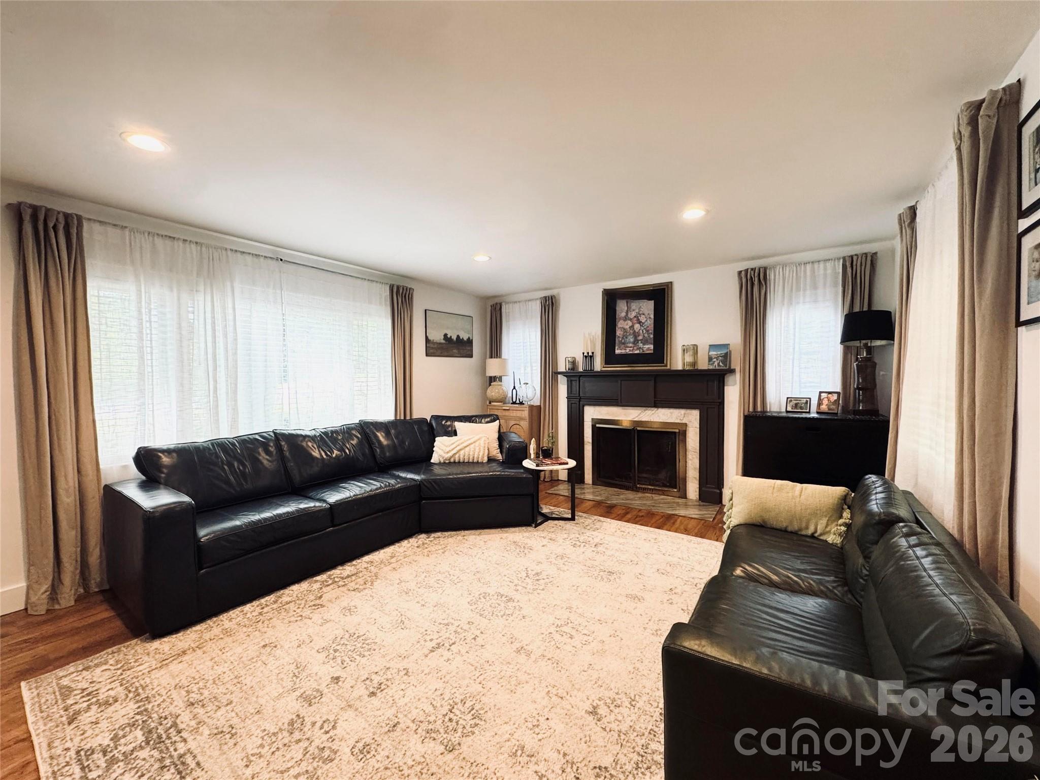 920 Sand Hill Road — Asheville