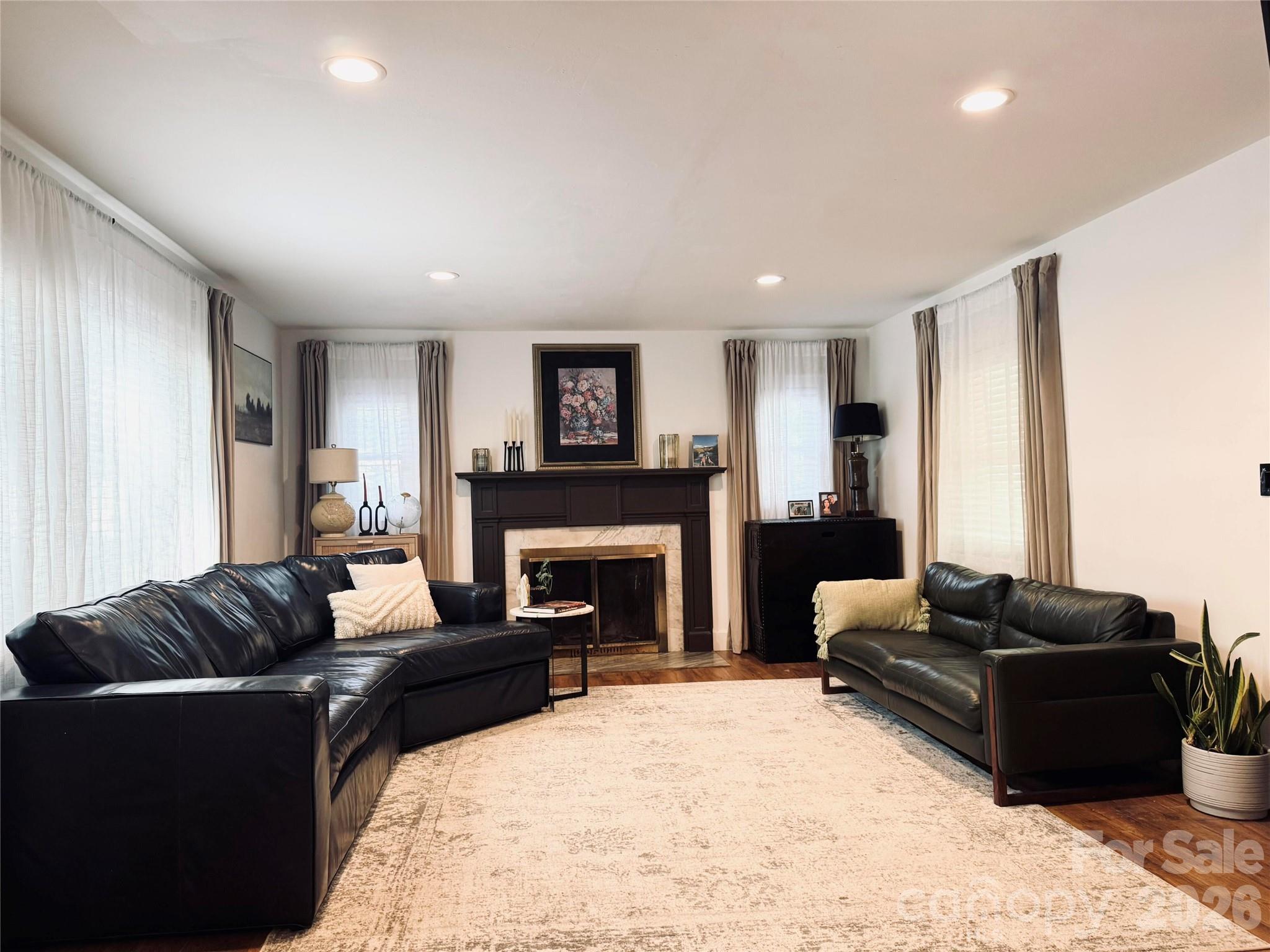 920 Sand Hill Road — Asheville