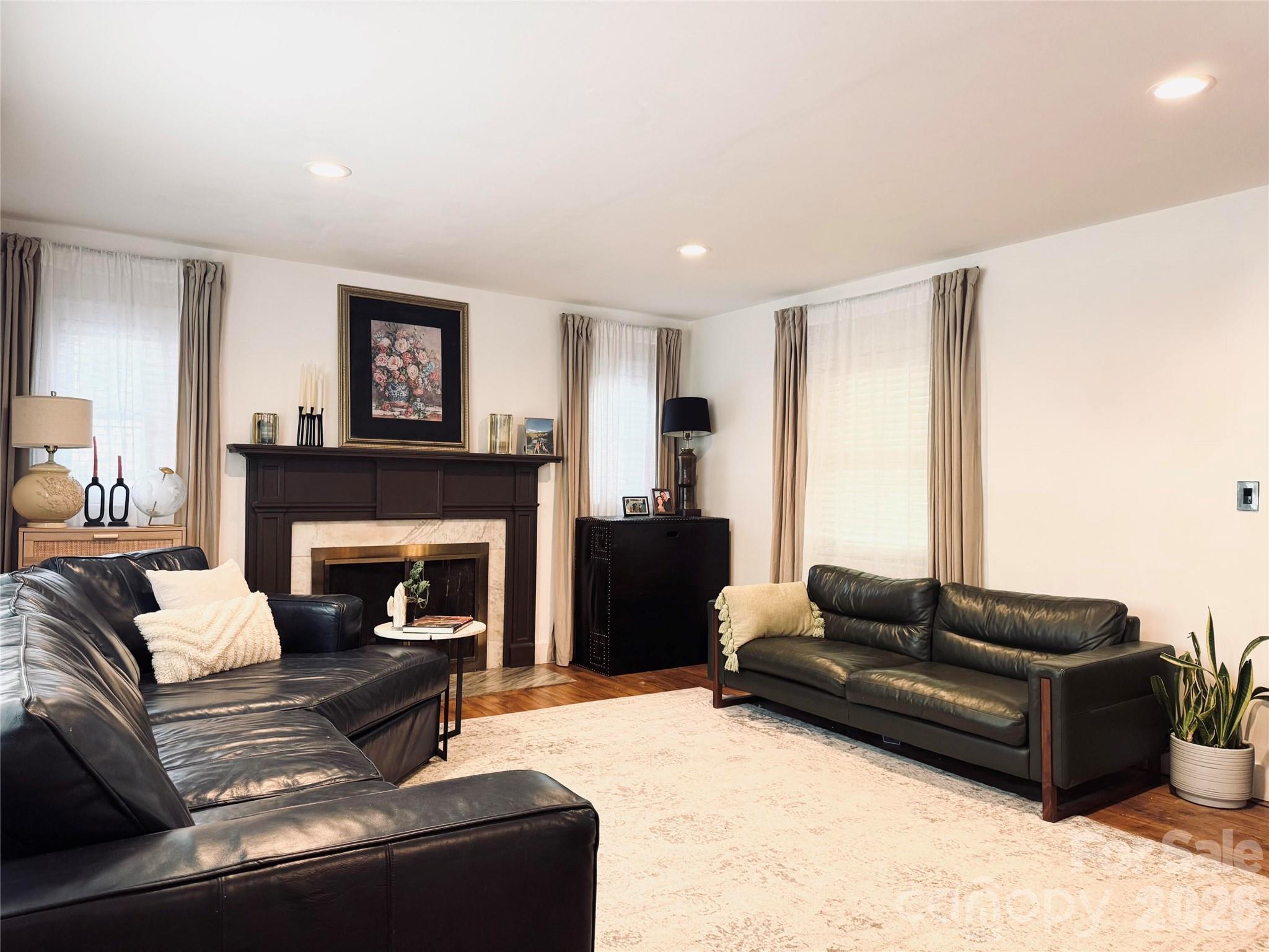 920 Sand Hill Road — Asheville
