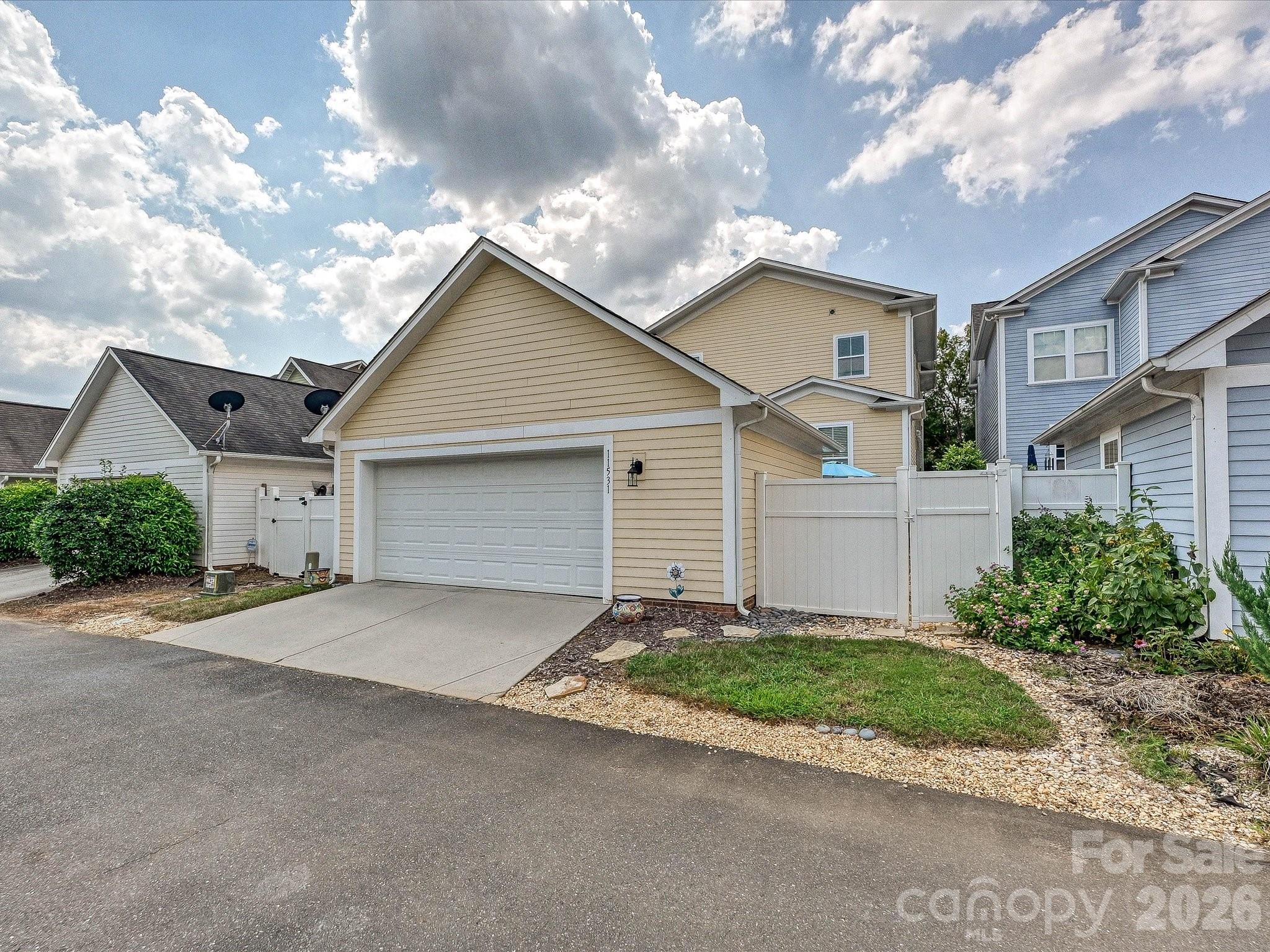 11531 Ardrey Crest Drive — Charlotte