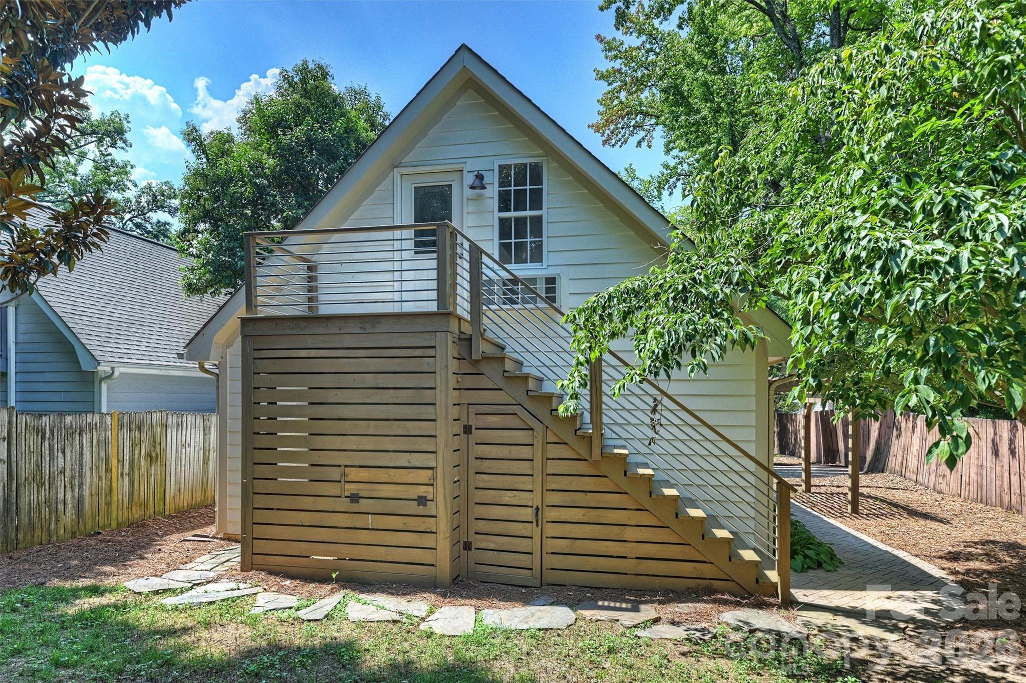 1518 Pecan Avenue — Charlotte