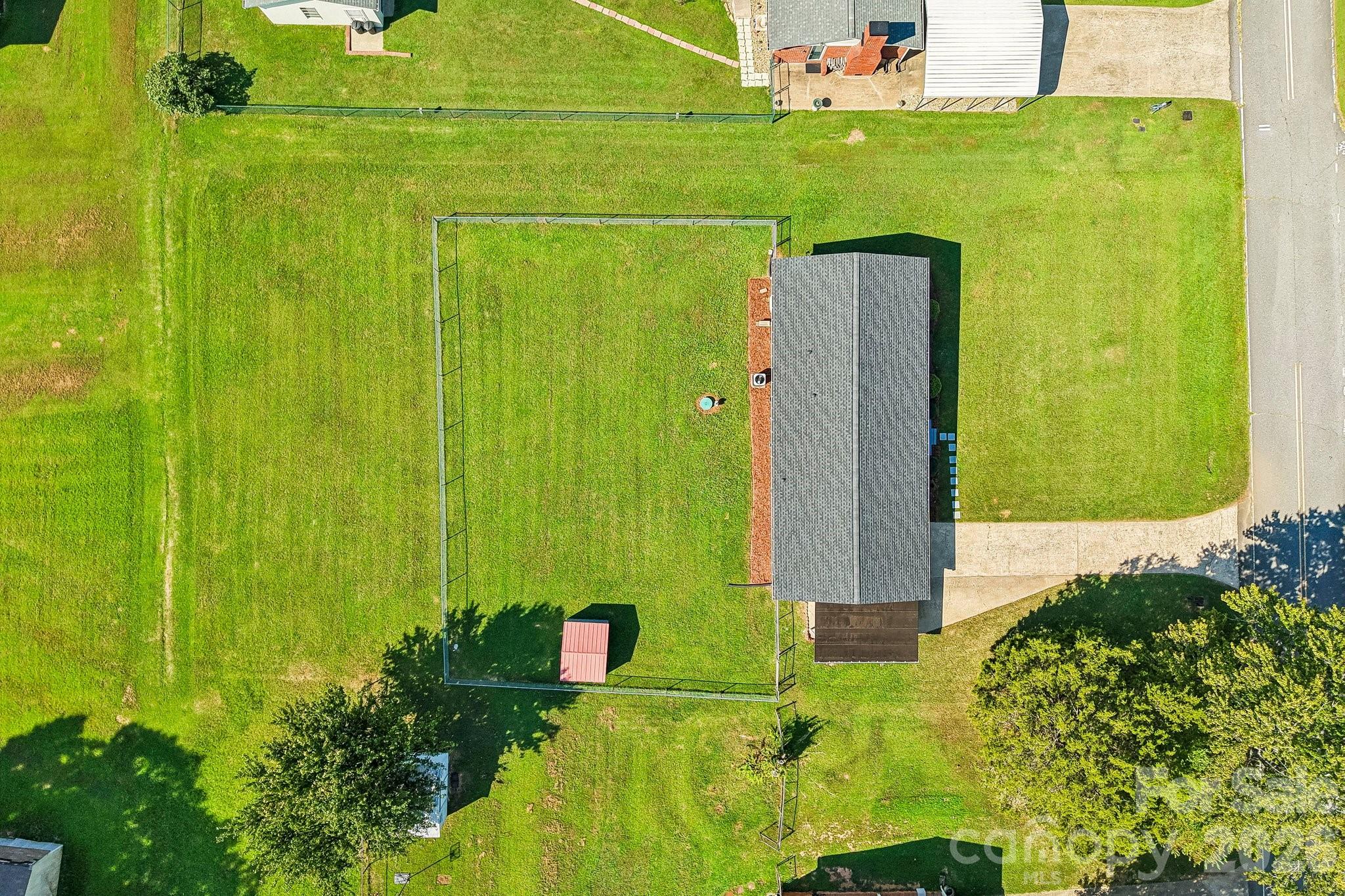 5111 Hawthorne Lane — Shelby