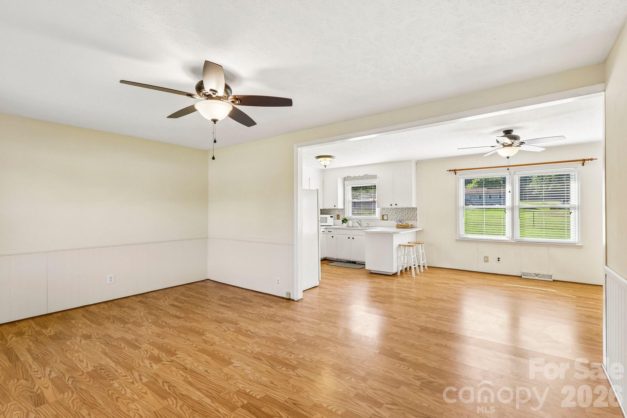 5111 Hawthorne Lane — Shelby