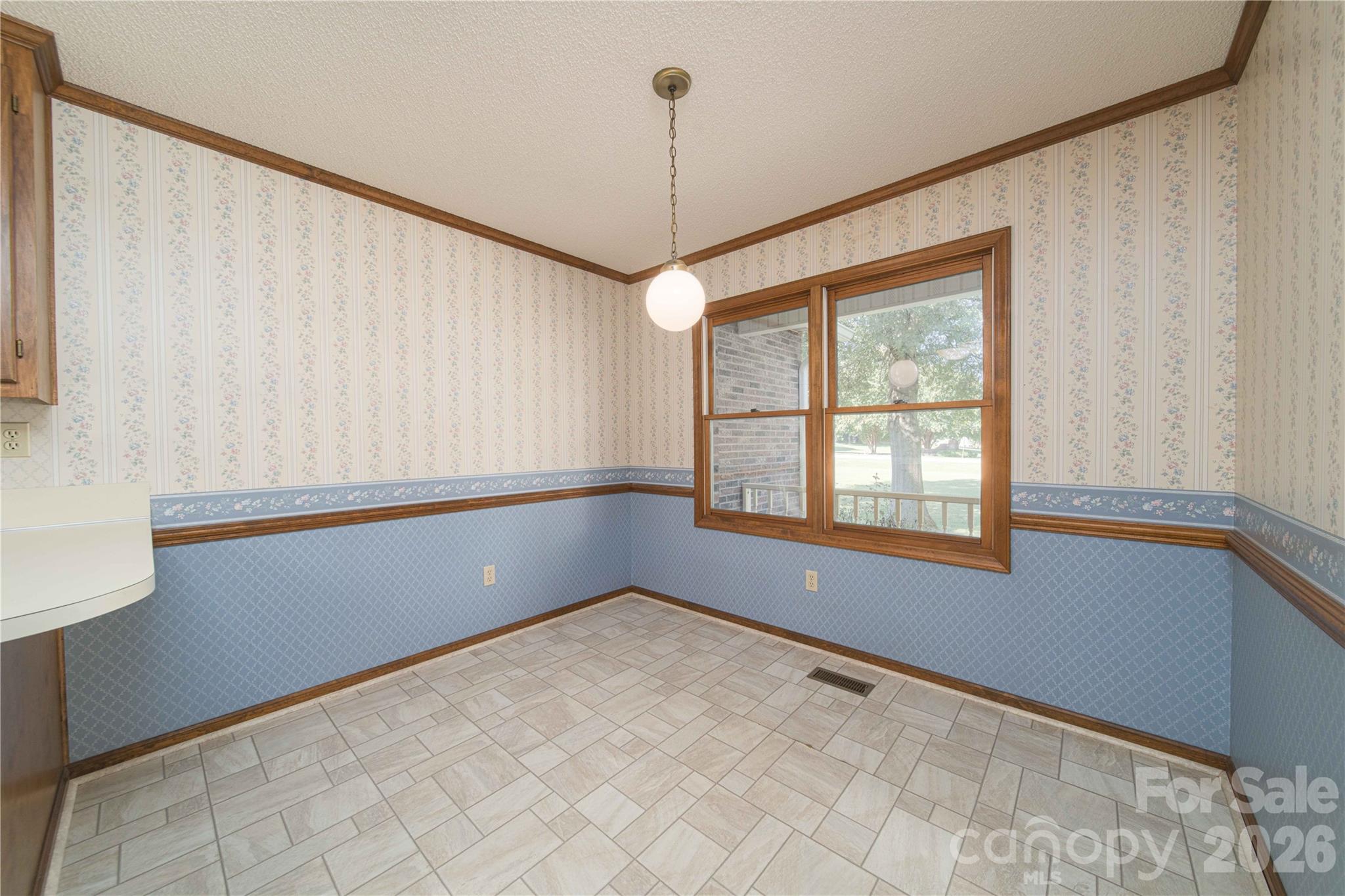 614 Salisbury Street — Rockwell