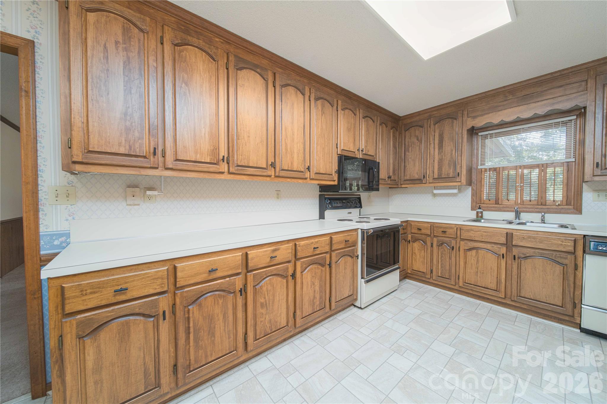 614 Salisbury Street — Rockwell