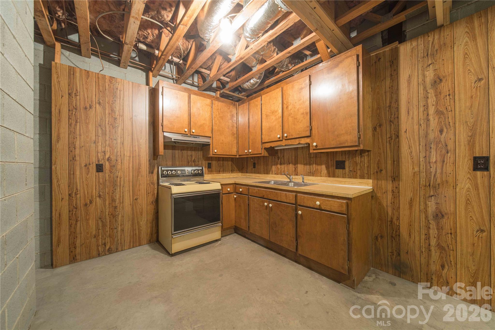 614 Salisbury Street — Rockwell
