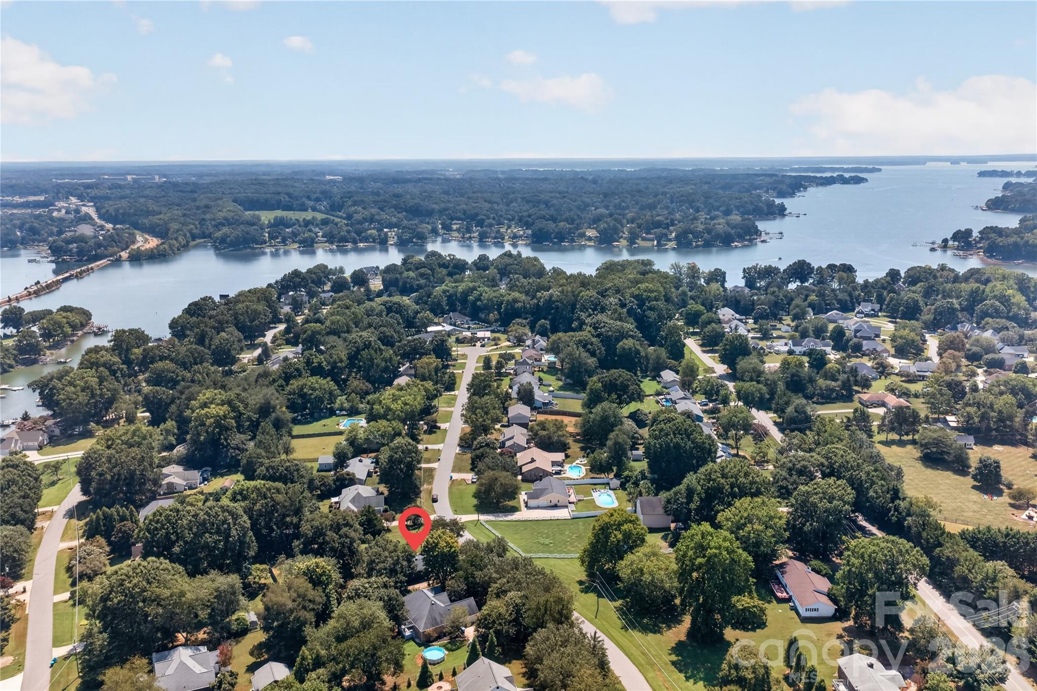 129 Mooreland Road — Mooresville