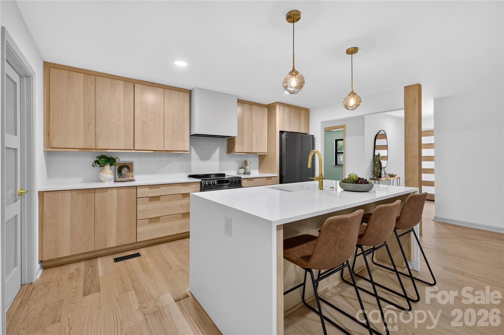 129 Mooreland Road — Mooresville