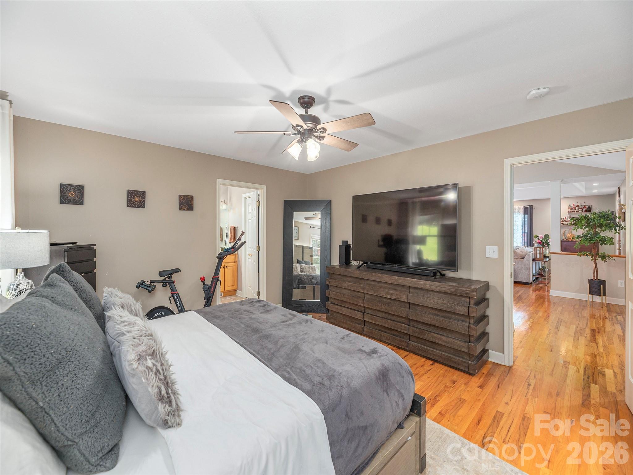 105 Deer Glade Lane — Waynesville