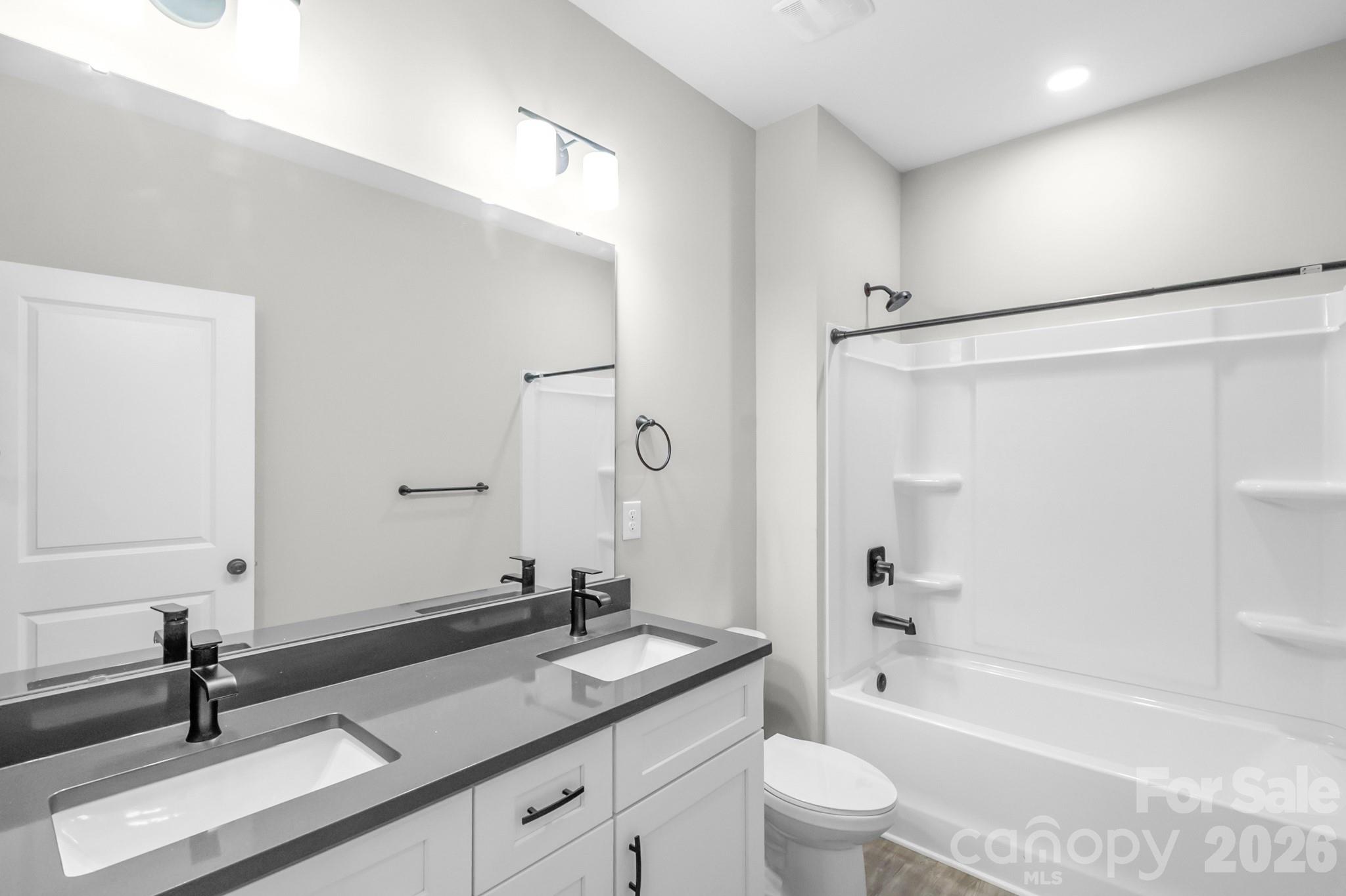 420 Killian Avenue — Mount Holly