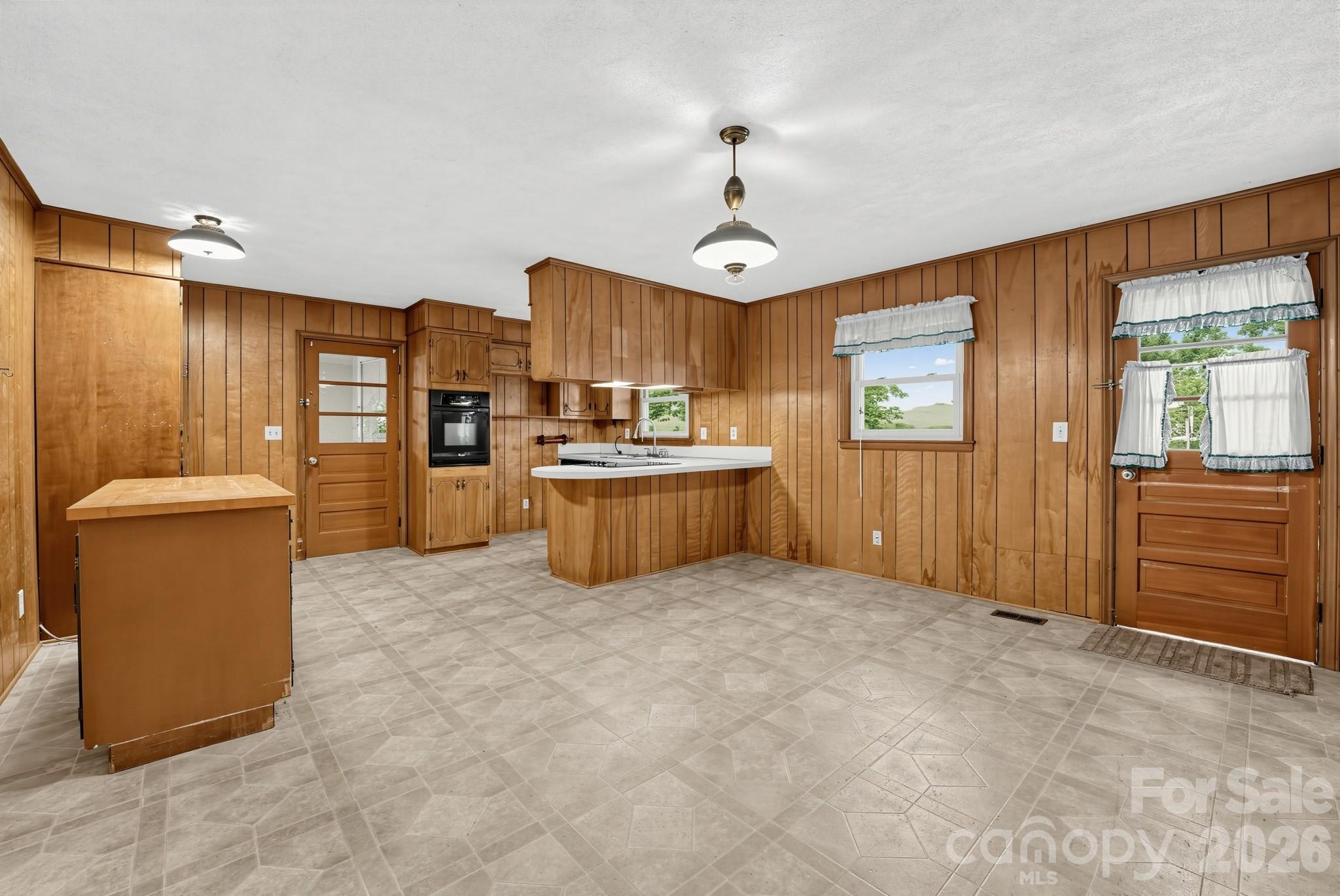204 Redding Road — Stanley
