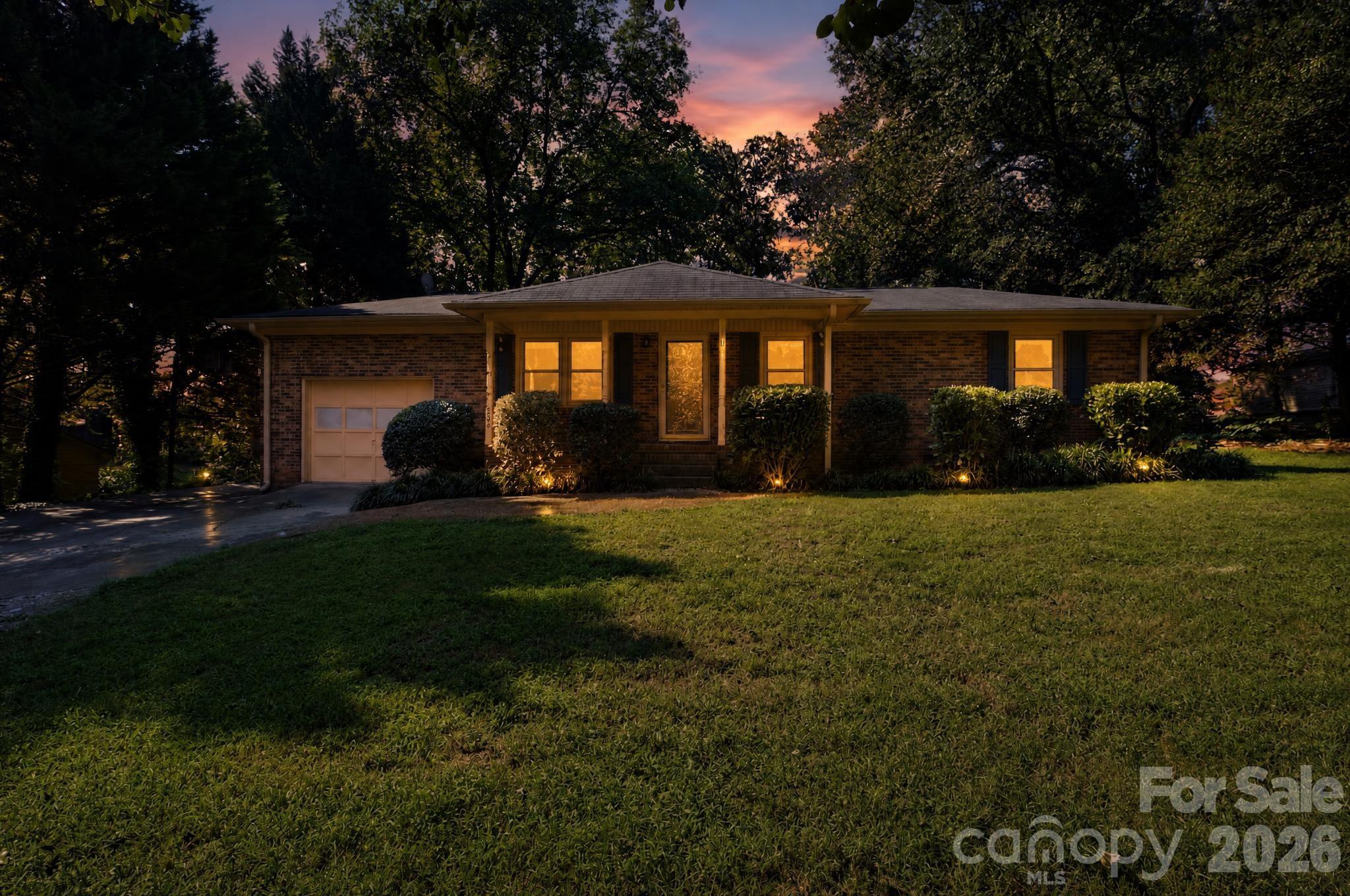 204 Redding Road — Stanley