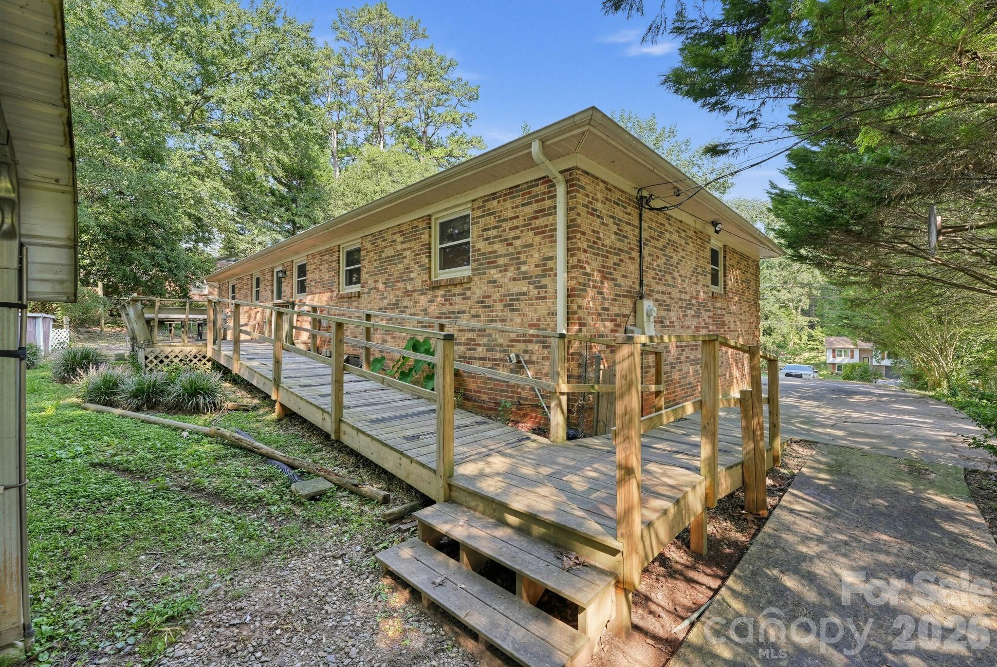 204 Redding Road — Stanley