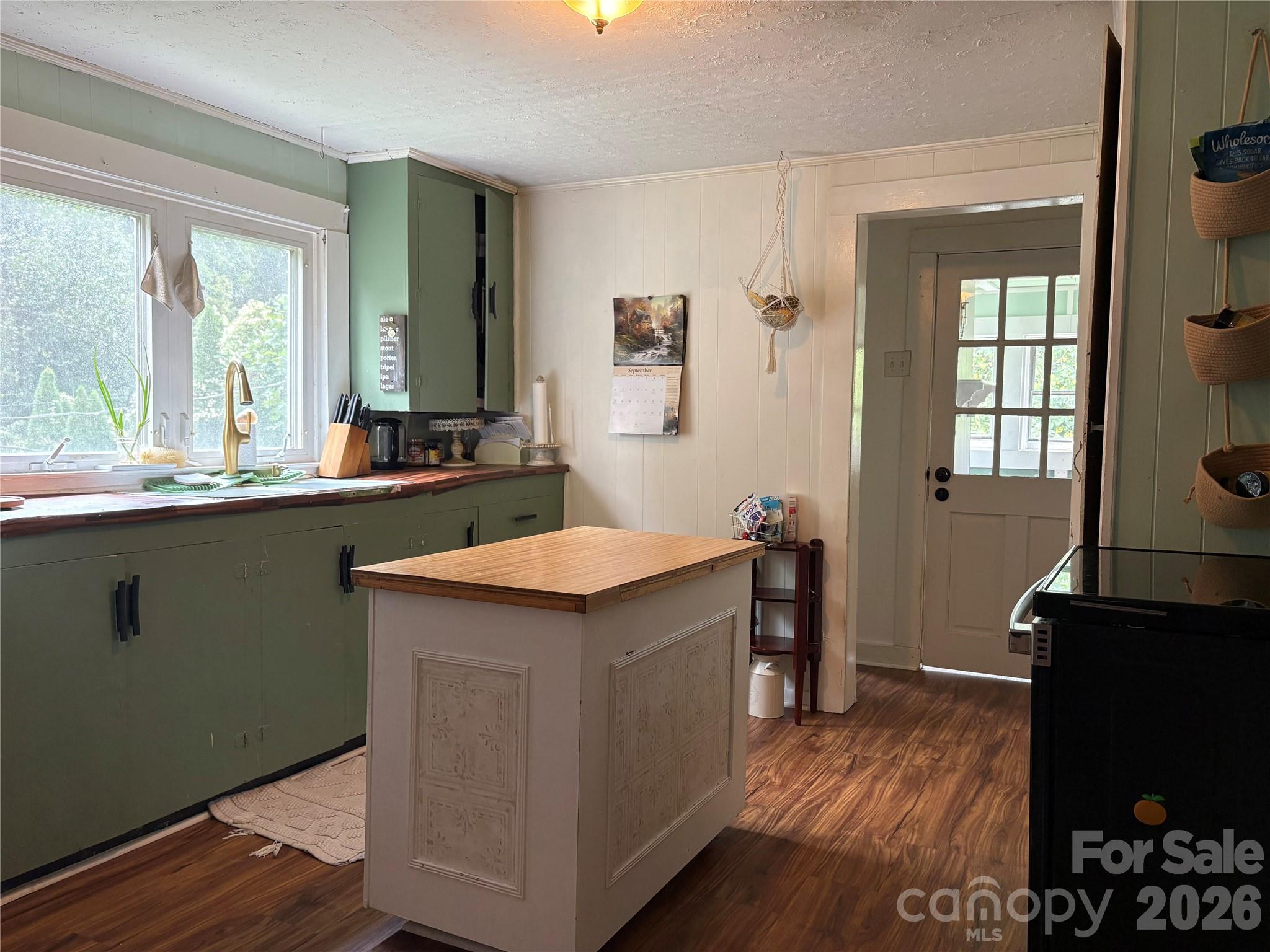 408 McCoy Cove Road — Black Mountain