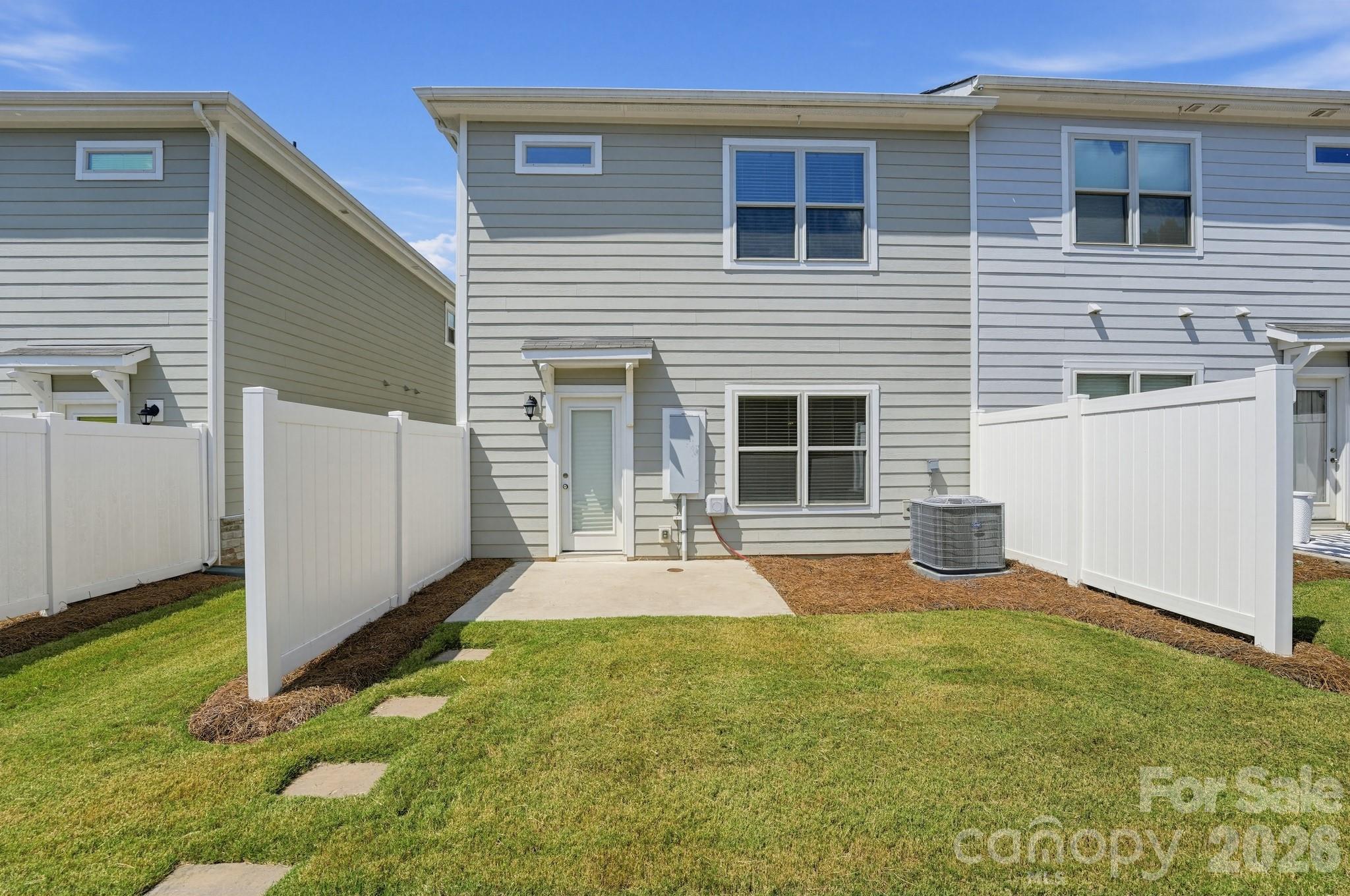 918 Sagecroft Lane — Indian Trail