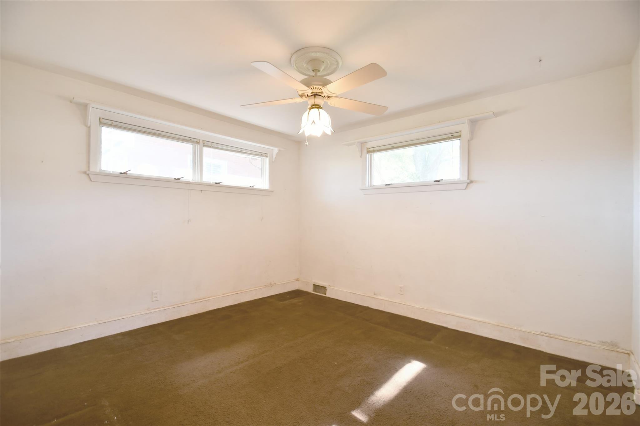 4547 Woodlark Lane — Charlotte
