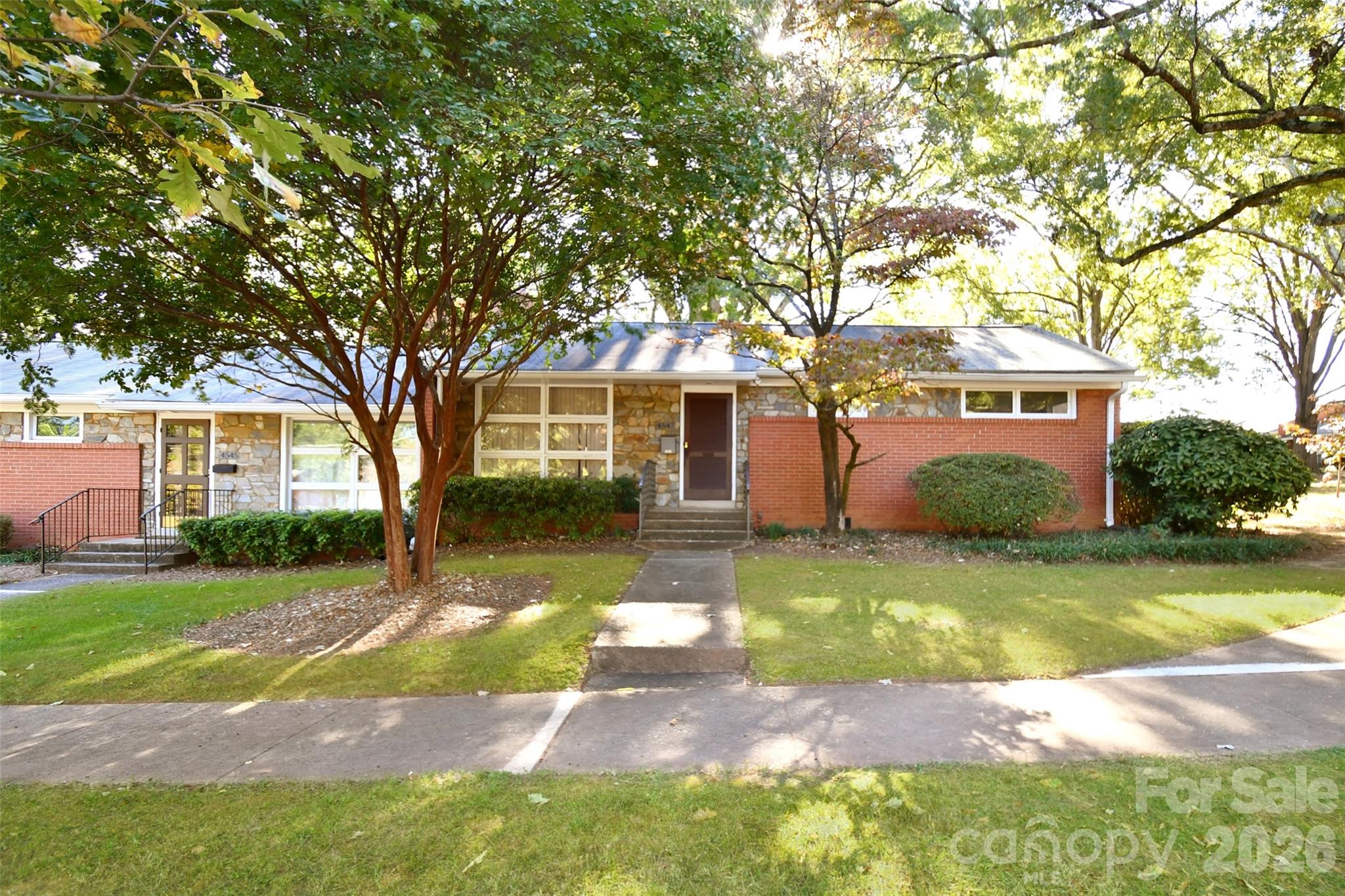 4547 Woodlark Lane — Charlotte