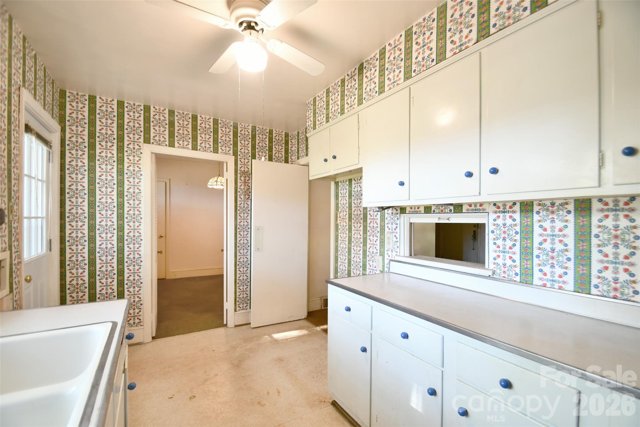 4547 Woodlark Lane — Charlotte