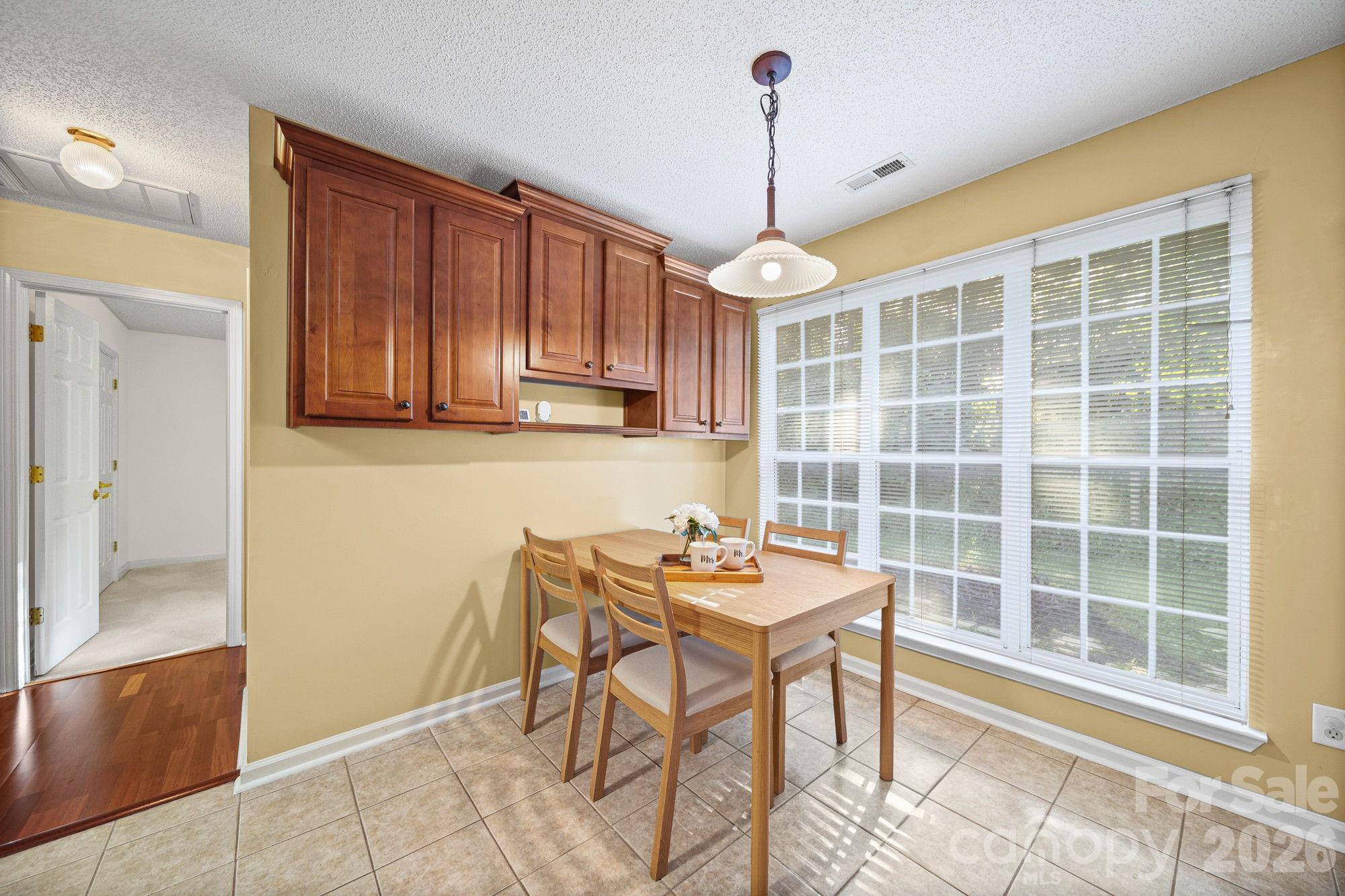 6414 Goldenblush Circle — Charlotte