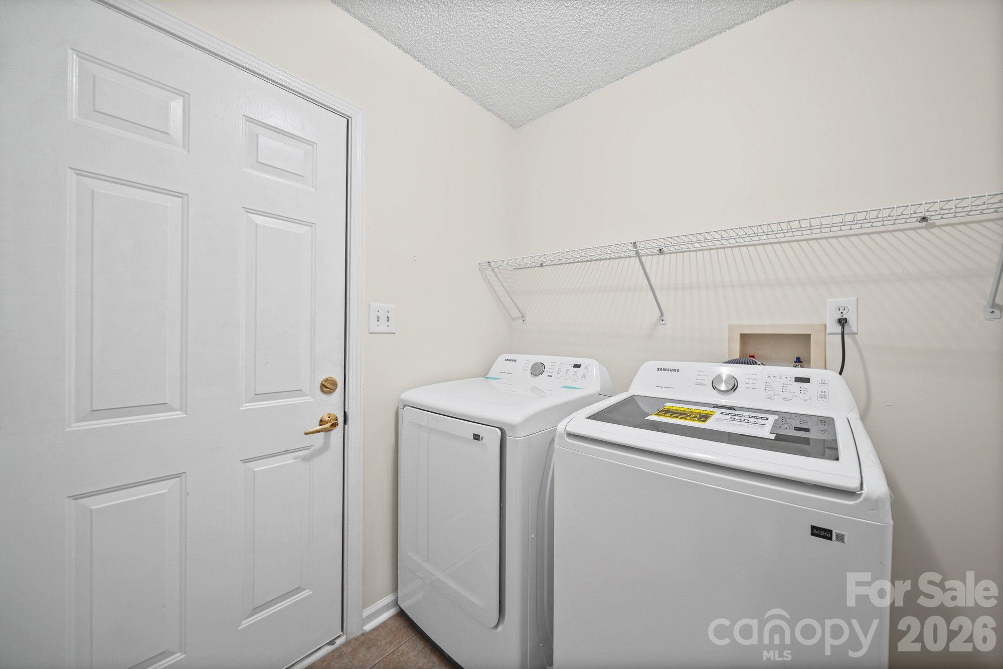 6414 Goldenblush Circle — Charlotte