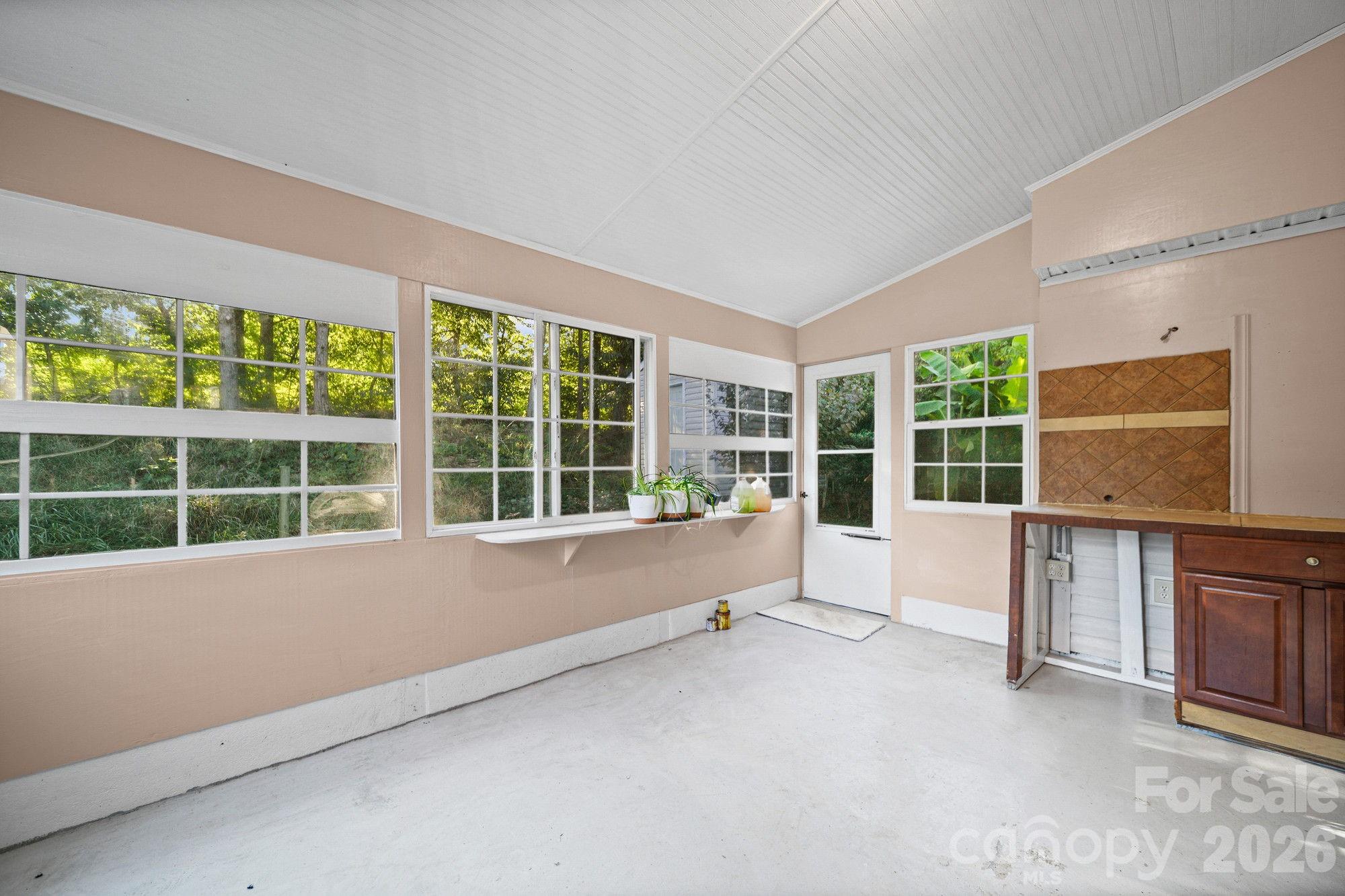 6414 Goldenblush Circle — Charlotte