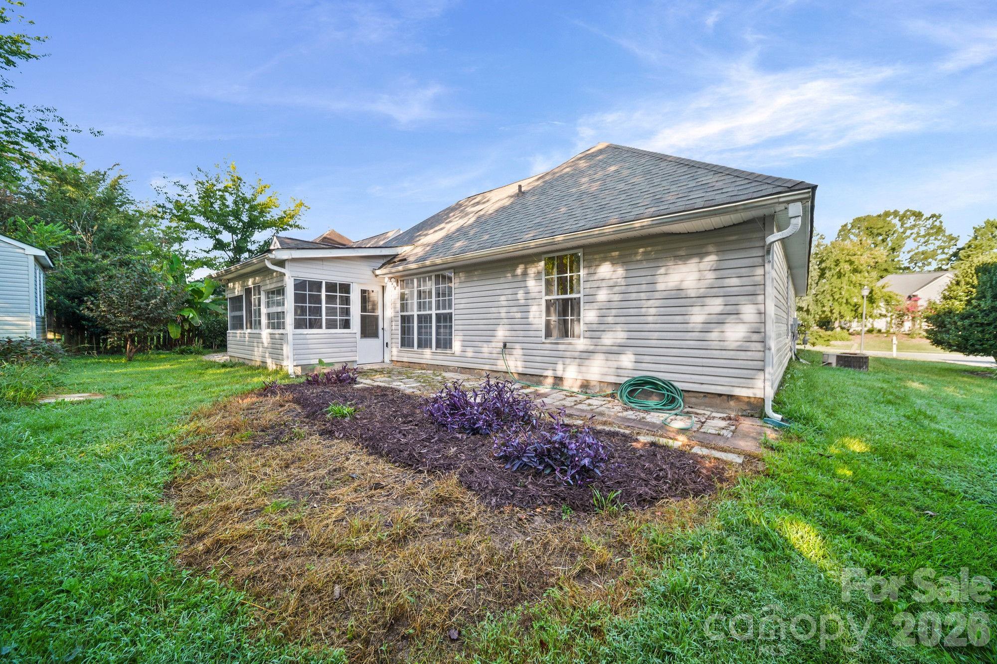 6414 Goldenblush Circle — Charlotte