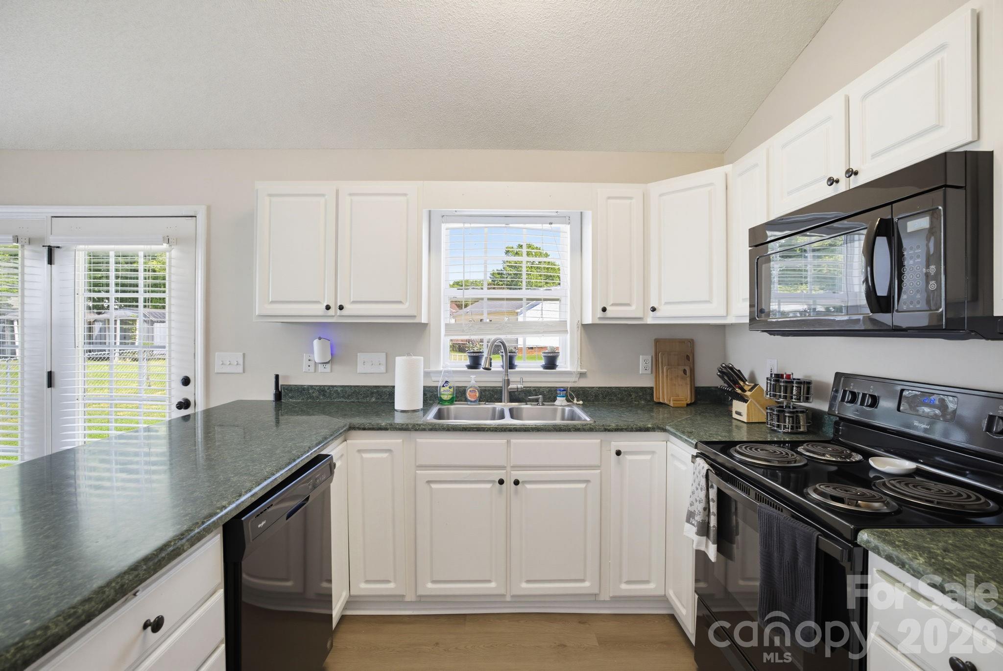 21 Oak Meadow Lane — Thomasville