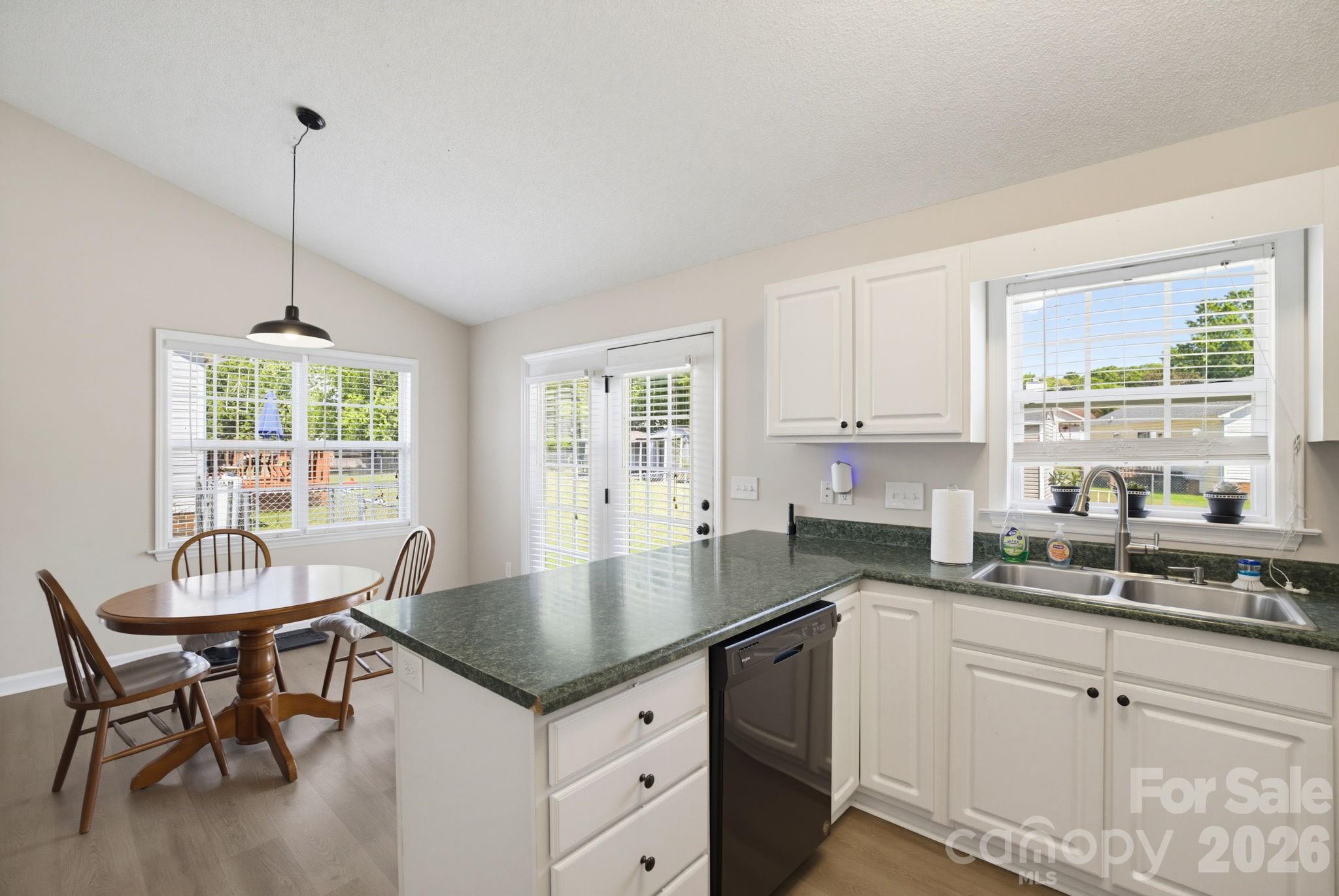 21 Oak Meadow Lane — Thomasville
