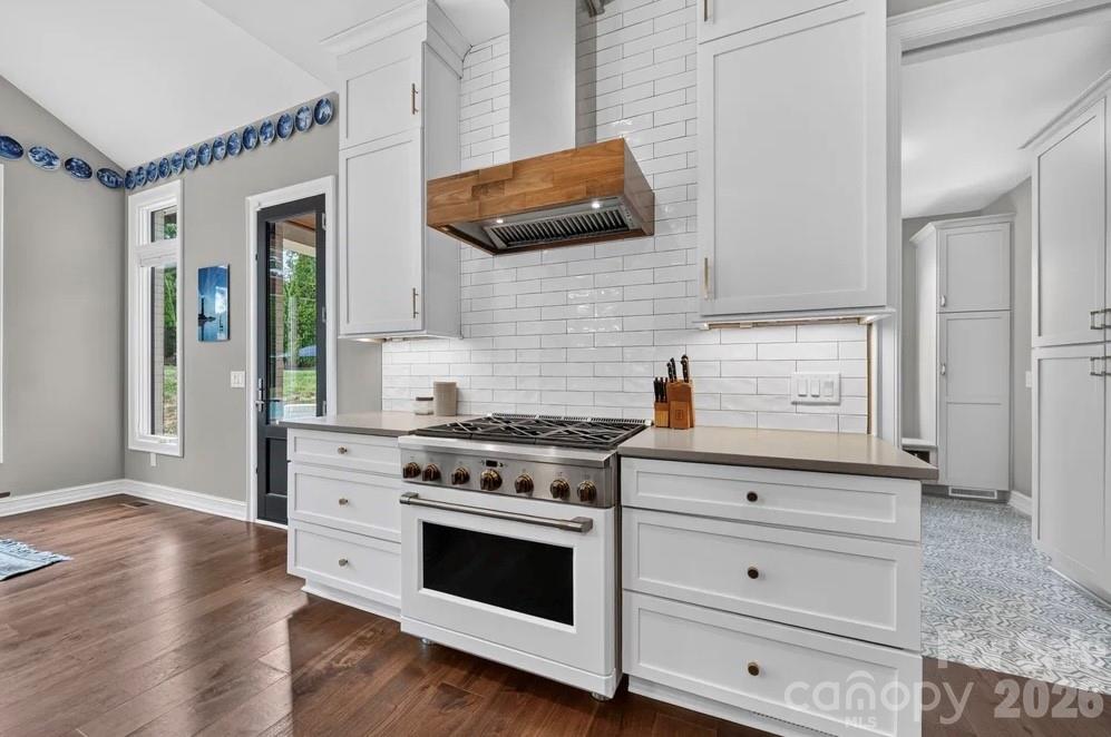 842 Linda Lane — Charlotte