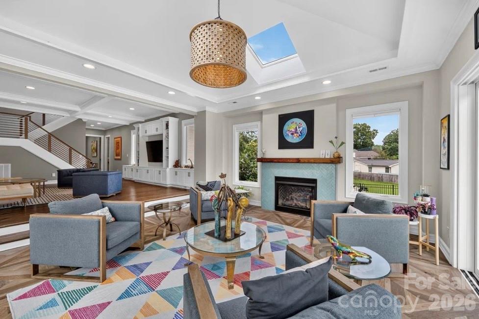 842 Linda Lane — Charlotte