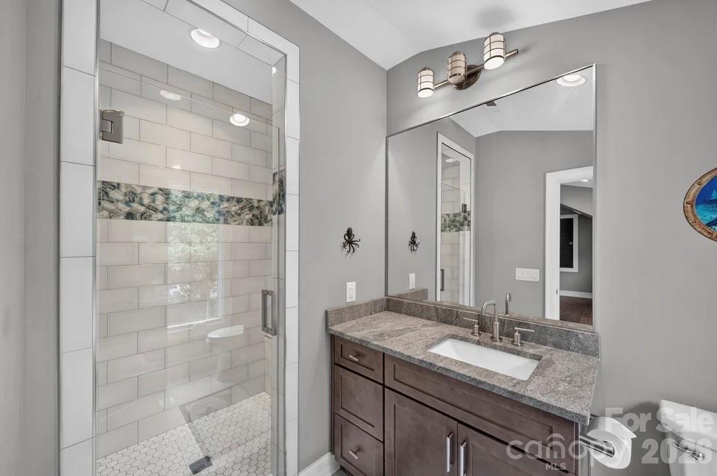 842 Linda Lane — Charlotte