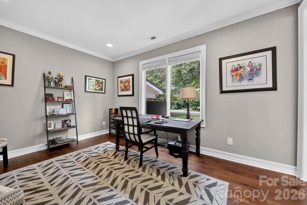 842 Linda Lane — Charlotte