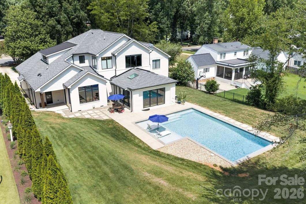 842 Linda Lane — Charlotte